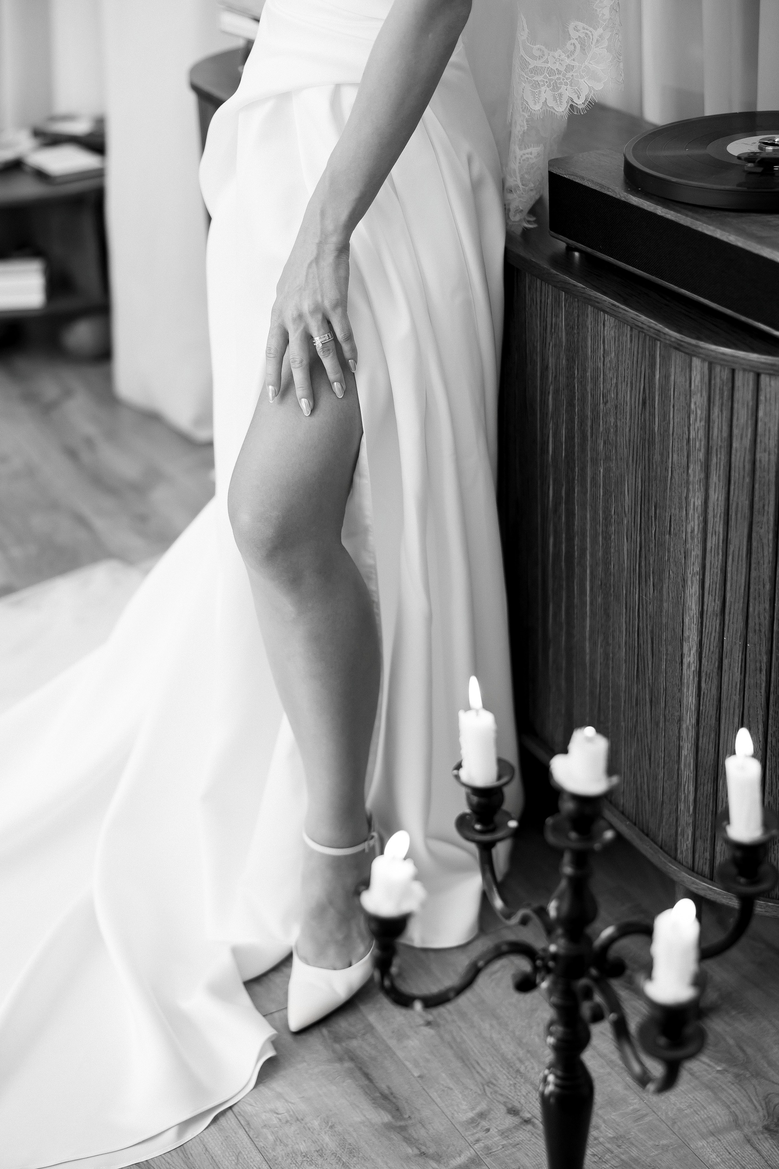 Eugen & Livia — Grand Elysee — Wedding Day. Servicii Foto și Video 067188353