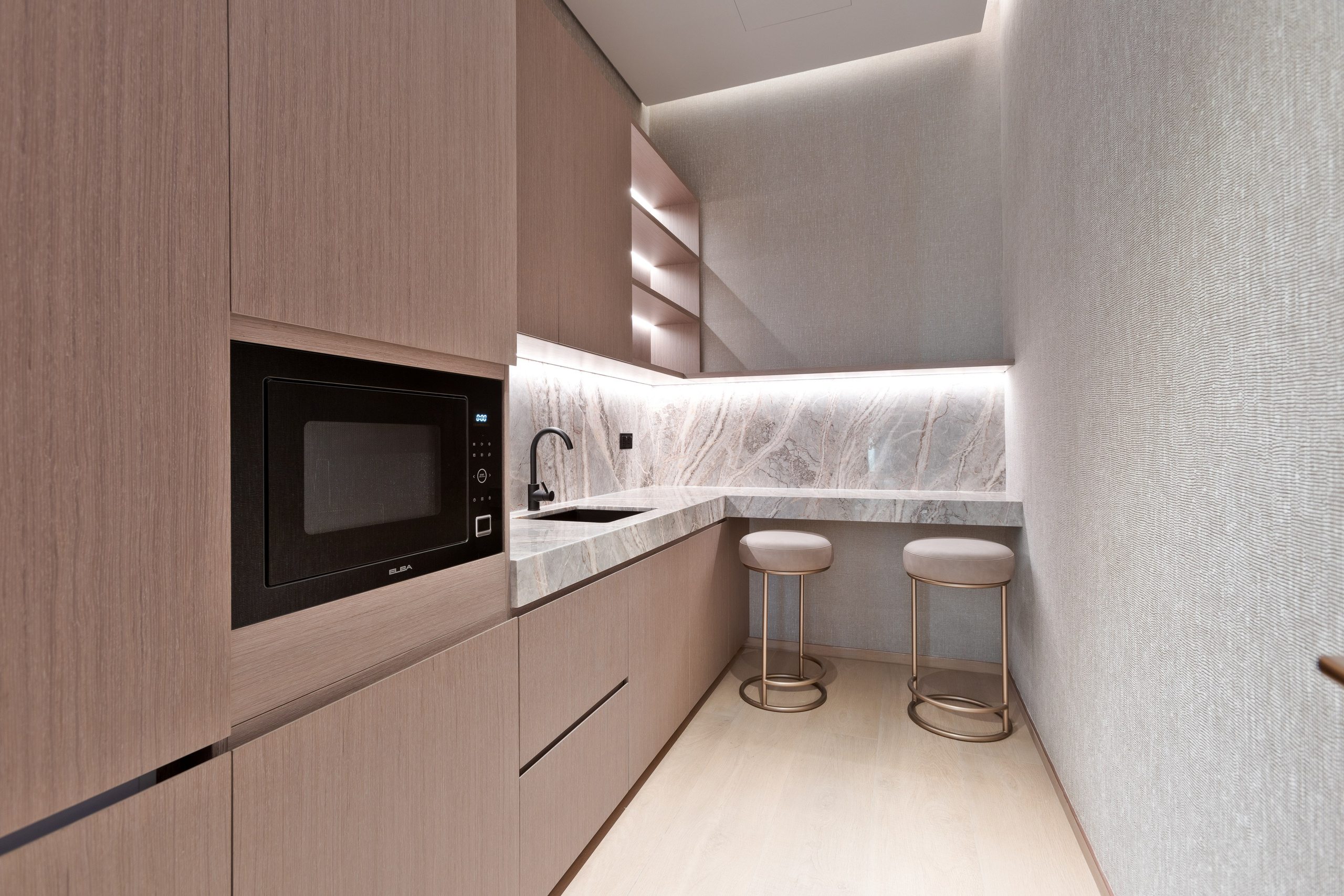 Luxury Villa — Emirates Hill. Samy Mar Boy │Portrait, Automotive and Real Estate Photographer