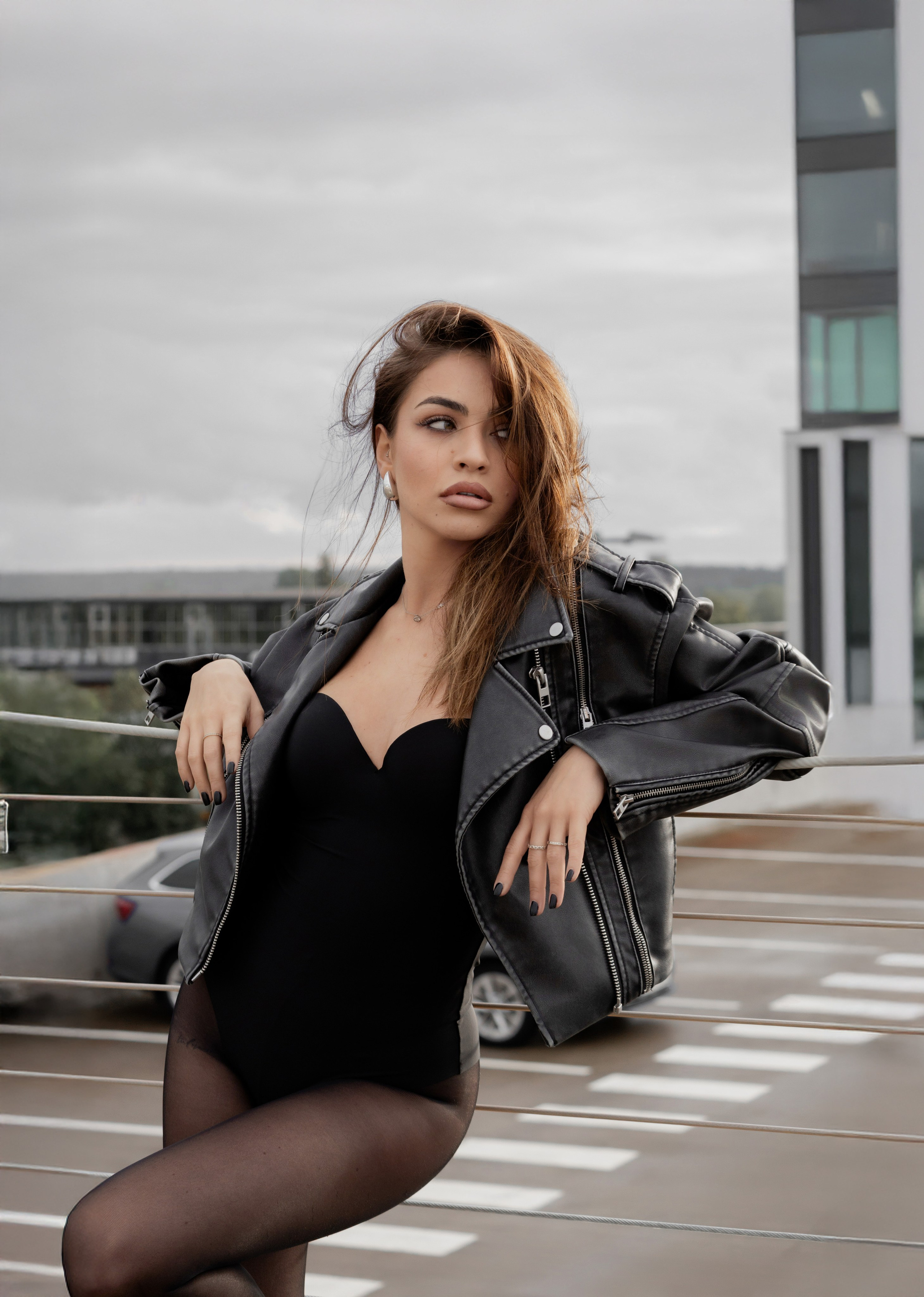 Съёмка на крыше | Городской стиль и свобода. Бренд & Женский фотограф в Таллинне / Фотограф Таллинн