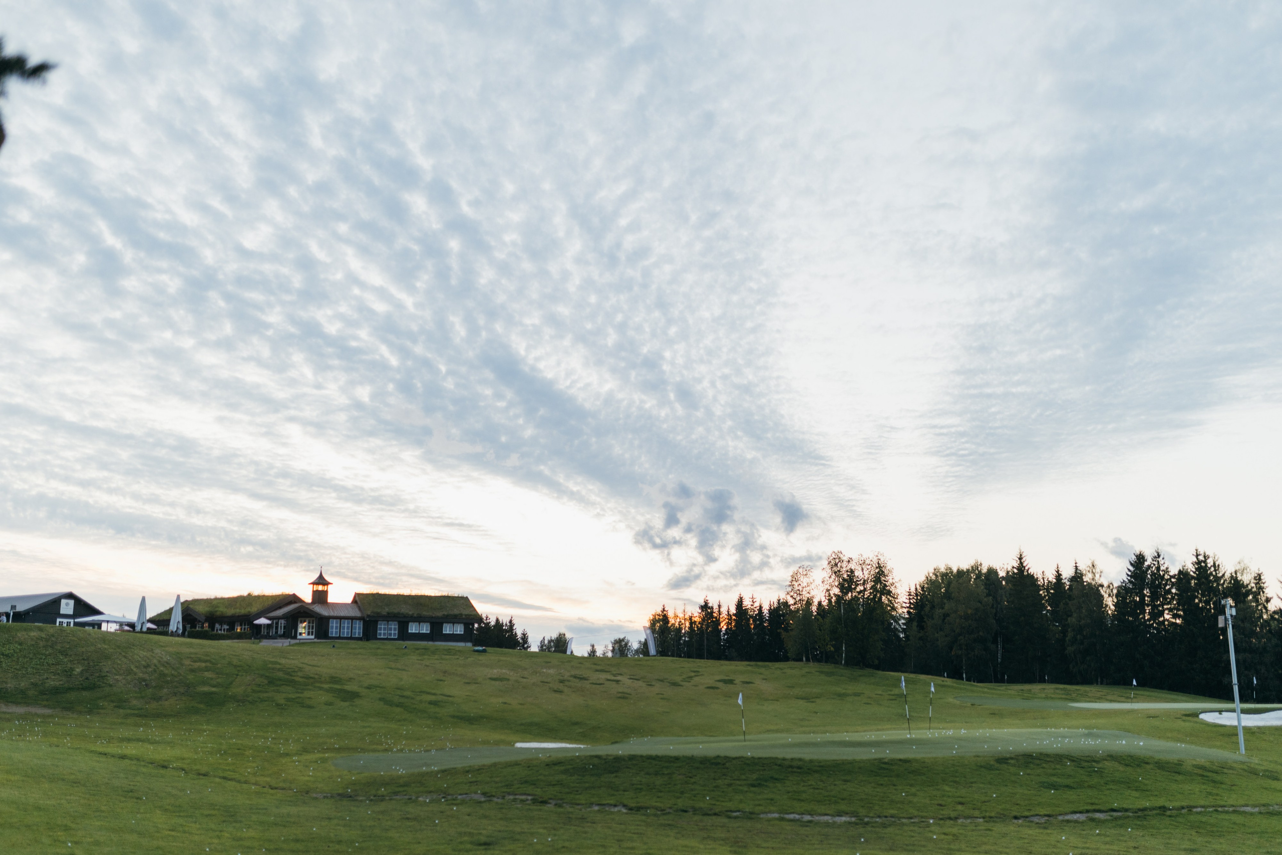 Small intimate Nordic Wedding at Lily Country Club, Oslo. Aleksandar Cajic | Destination Wedding Photographer in Croatia, Italy & Worldwide
