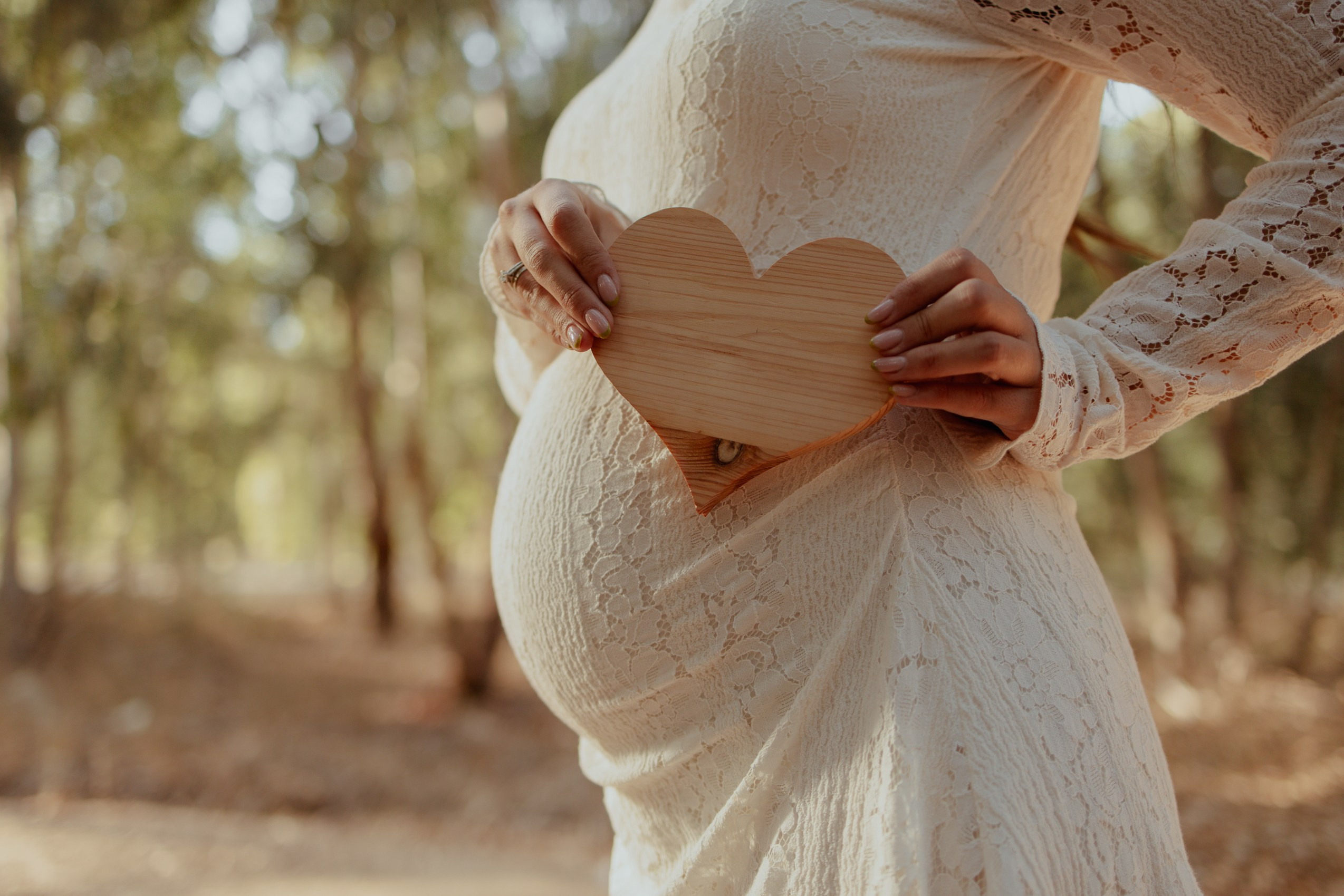 הריון חורף חוף ים. דף בית