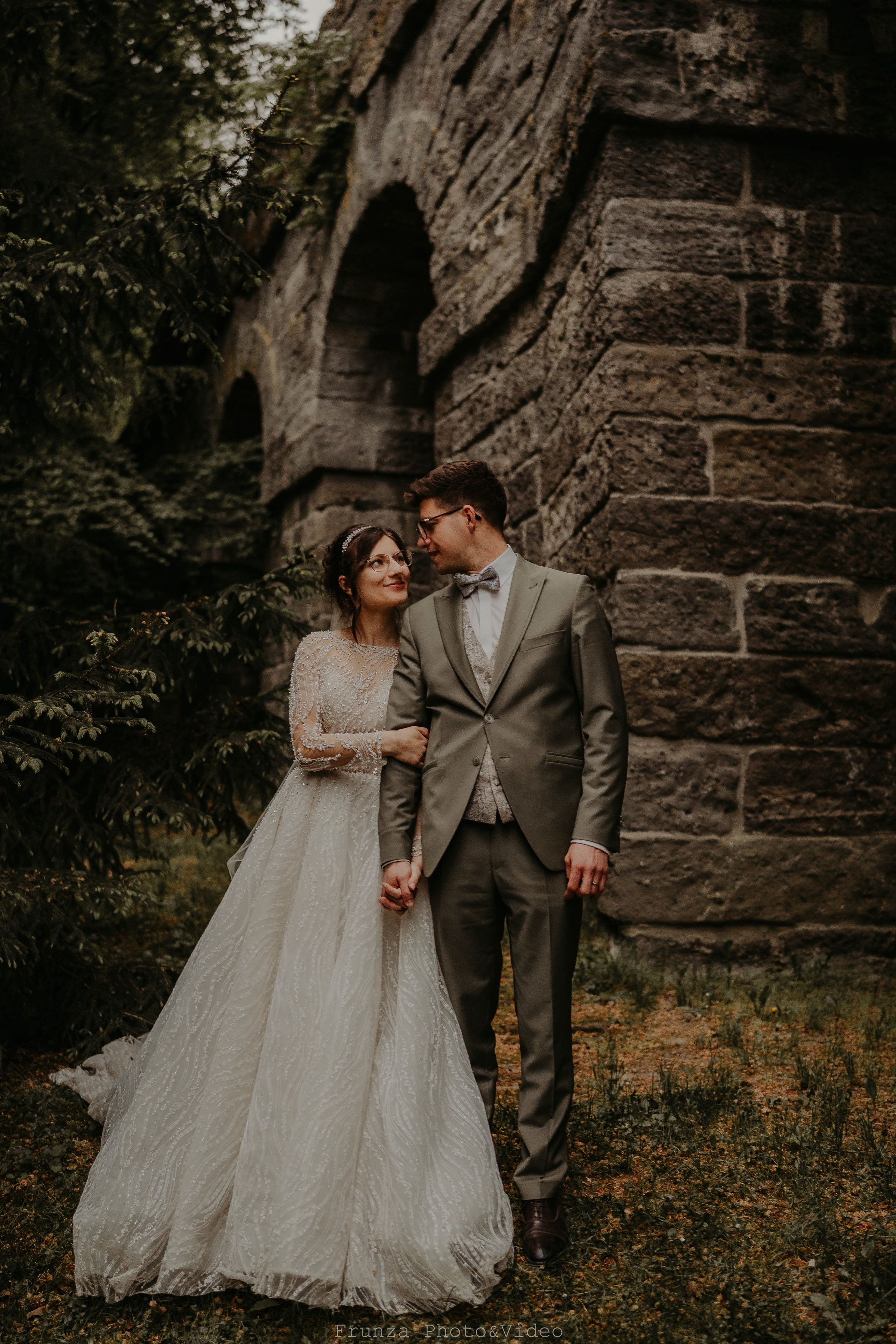 Diana & Cristian / Trash the dress. Foto / Video nunta Deva, Hunedoara