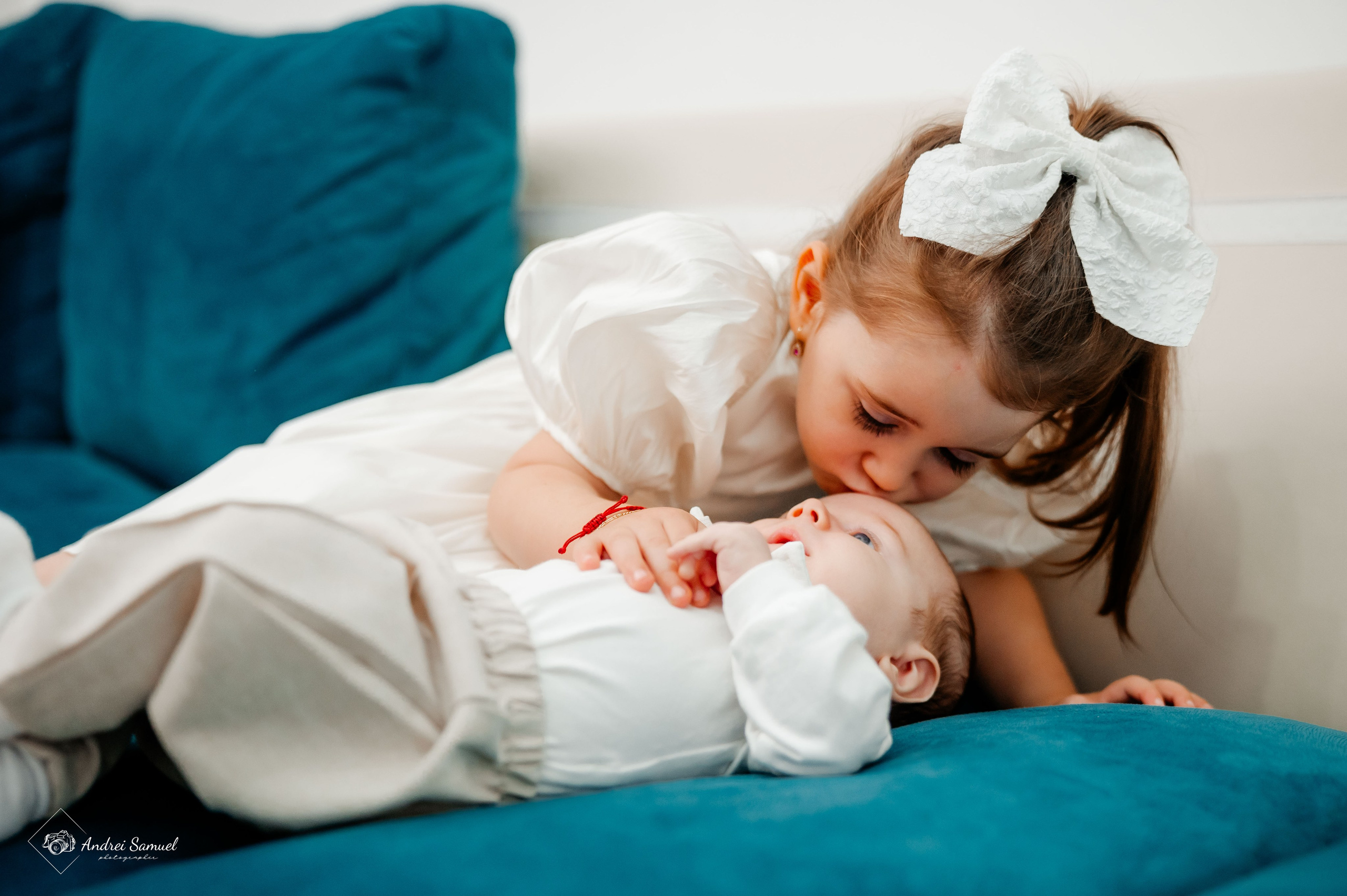 Luca Mihai. Andrei Samuel – Fotograf București | Evenimente, Studio, Imobiliare, Produs