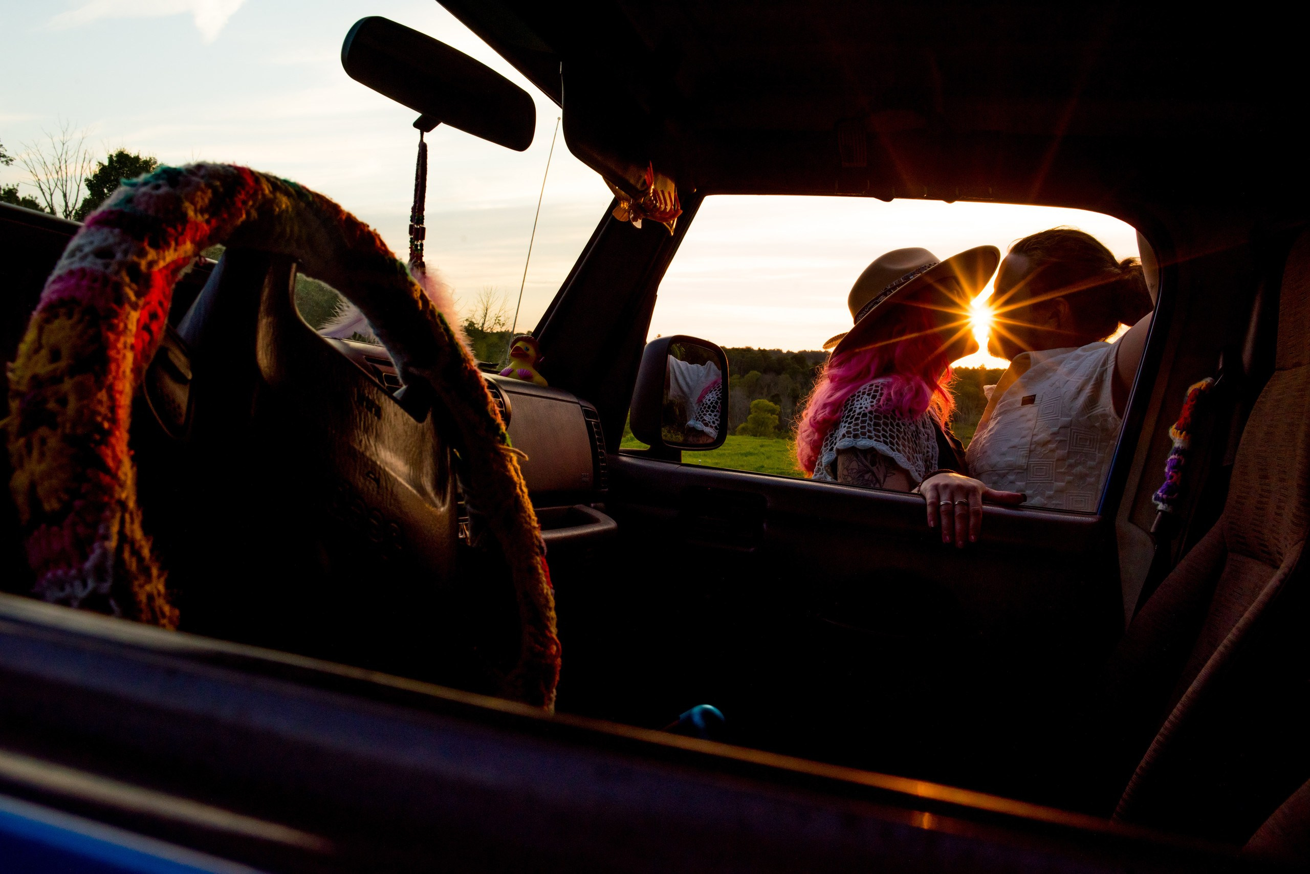 A blue Jeep, a Sunset, and a Love Story: Amanda & Sam’s Engagement Session in Medfield, MA. Wedding photographer in Orlando, Boston & New York Anderson Marques
