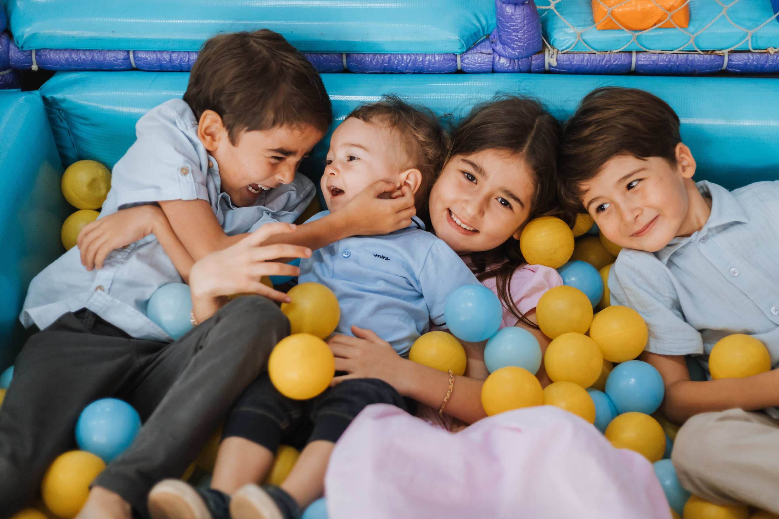 ANIVERSÁRIOS. INÍCIO