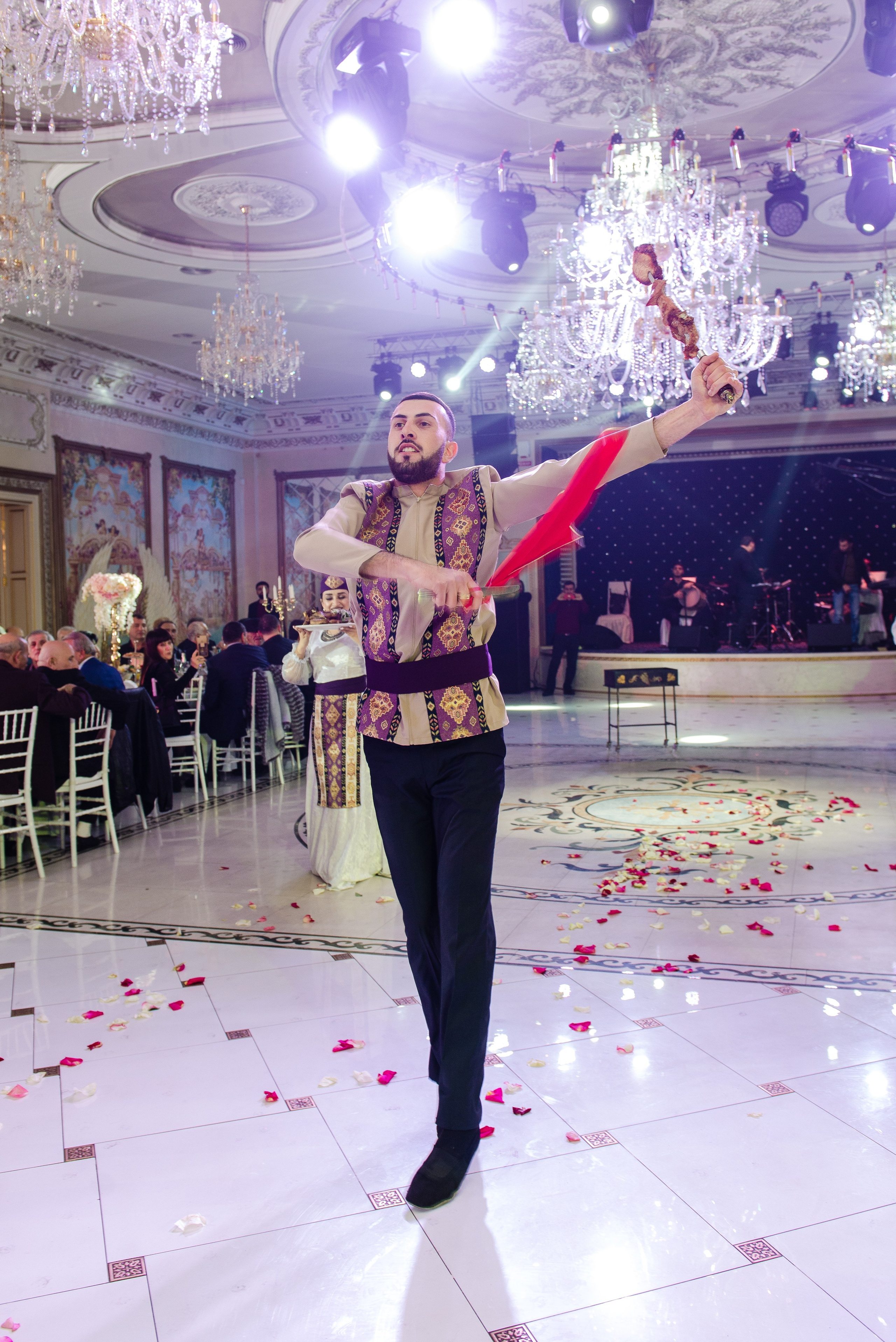 Армянские свадьбы. Свадебный фотограф Ереван Армения. Свадебные фотографы в Грузии, Армении. Макс Коваленко и Лара Татосян. Свадебный видеограф