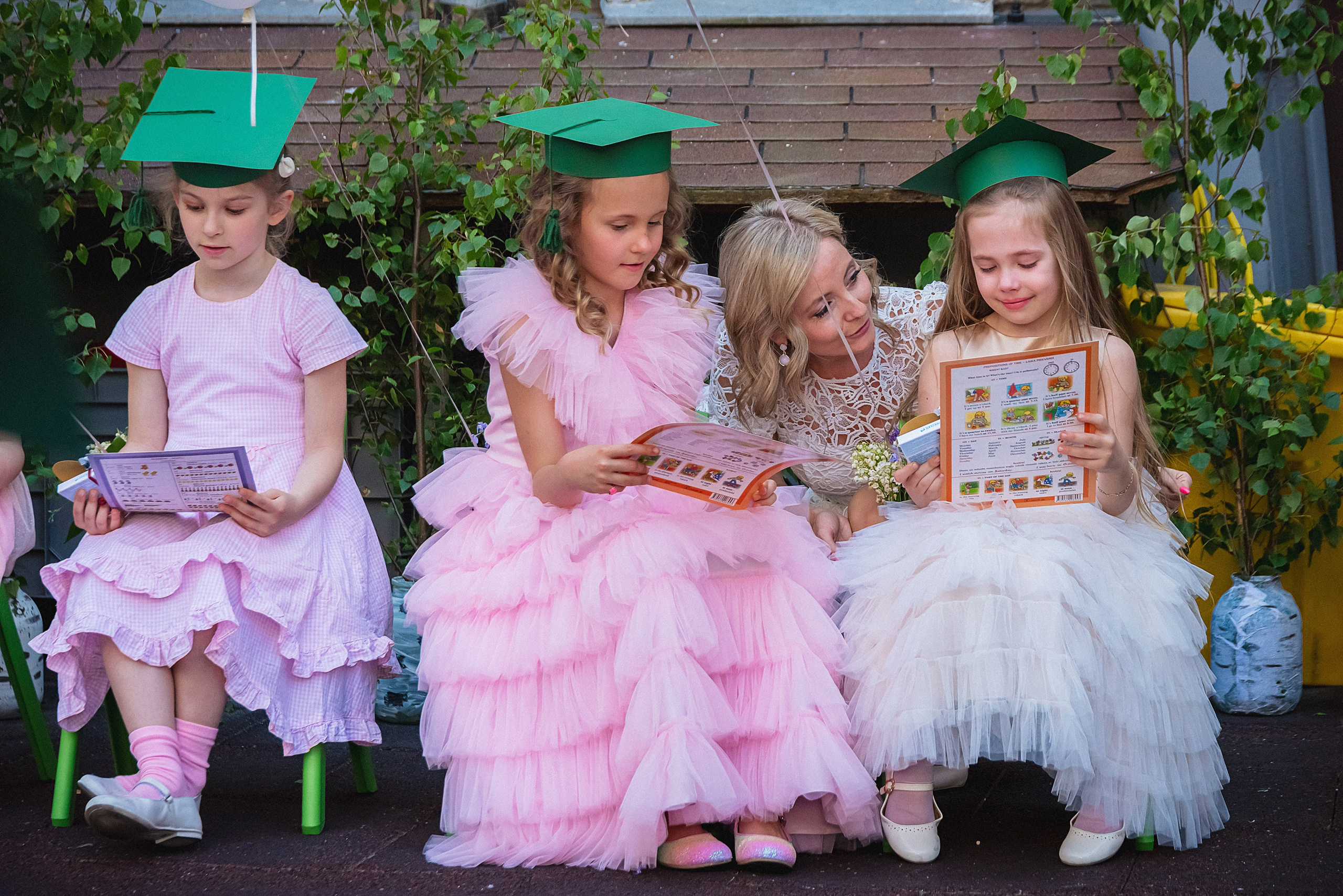 Zīles Skolas Izlaidums. Fotogrāfs Rīgā. Gīmenes, individuālās un dažādu produktu fotosesijas