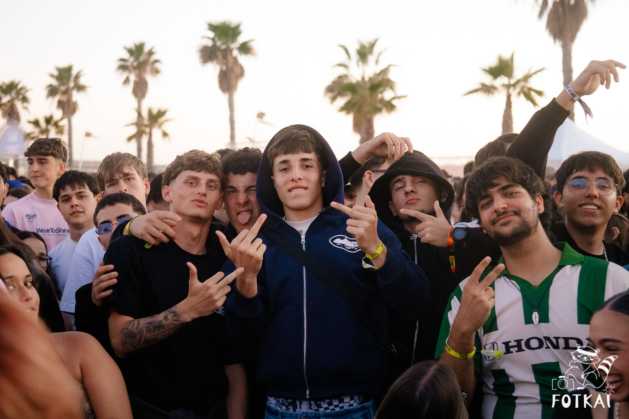 Costa Sonora 2026 Alicante Día 1 Fotos — encuéntrate en fotos y busca amigos del festival | FOTKAI
