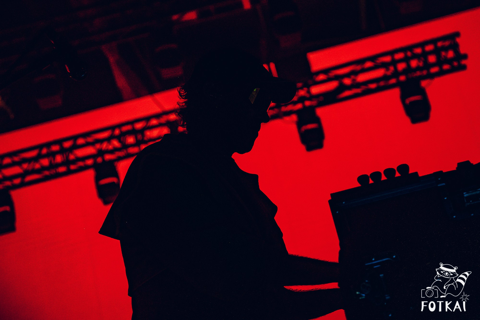 Фотоотчёт с концерта Miss Caffeina 27 марта 2026 в Аликанте | FOTKAI