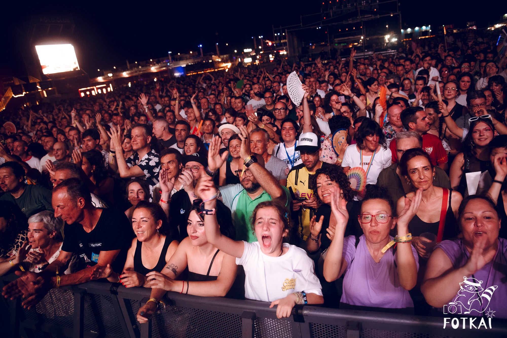 Low Festival 2026 — Full Concert Photo Report from the Opening Night in Torrevieja | FOTKAI