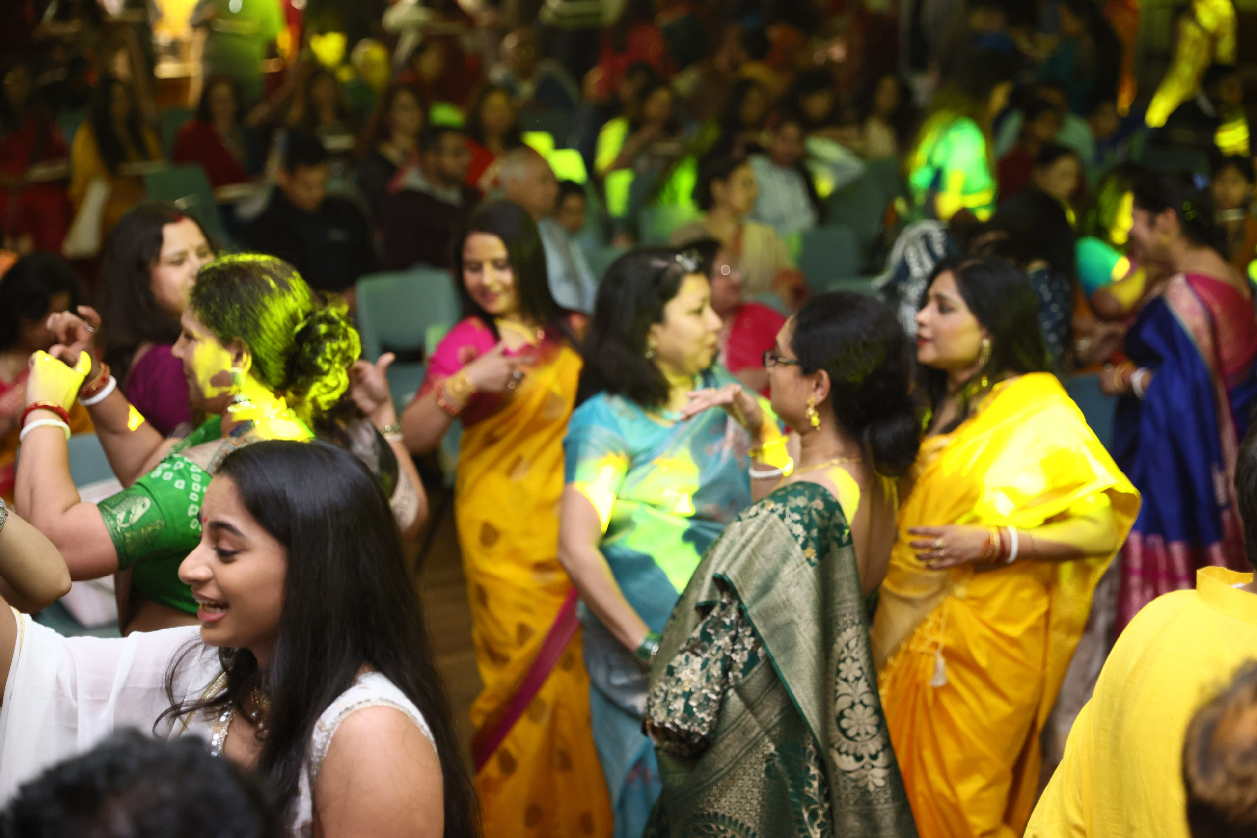 Nbysa Sydney. MHCreative is family-oriented photographer based in SYDNEY