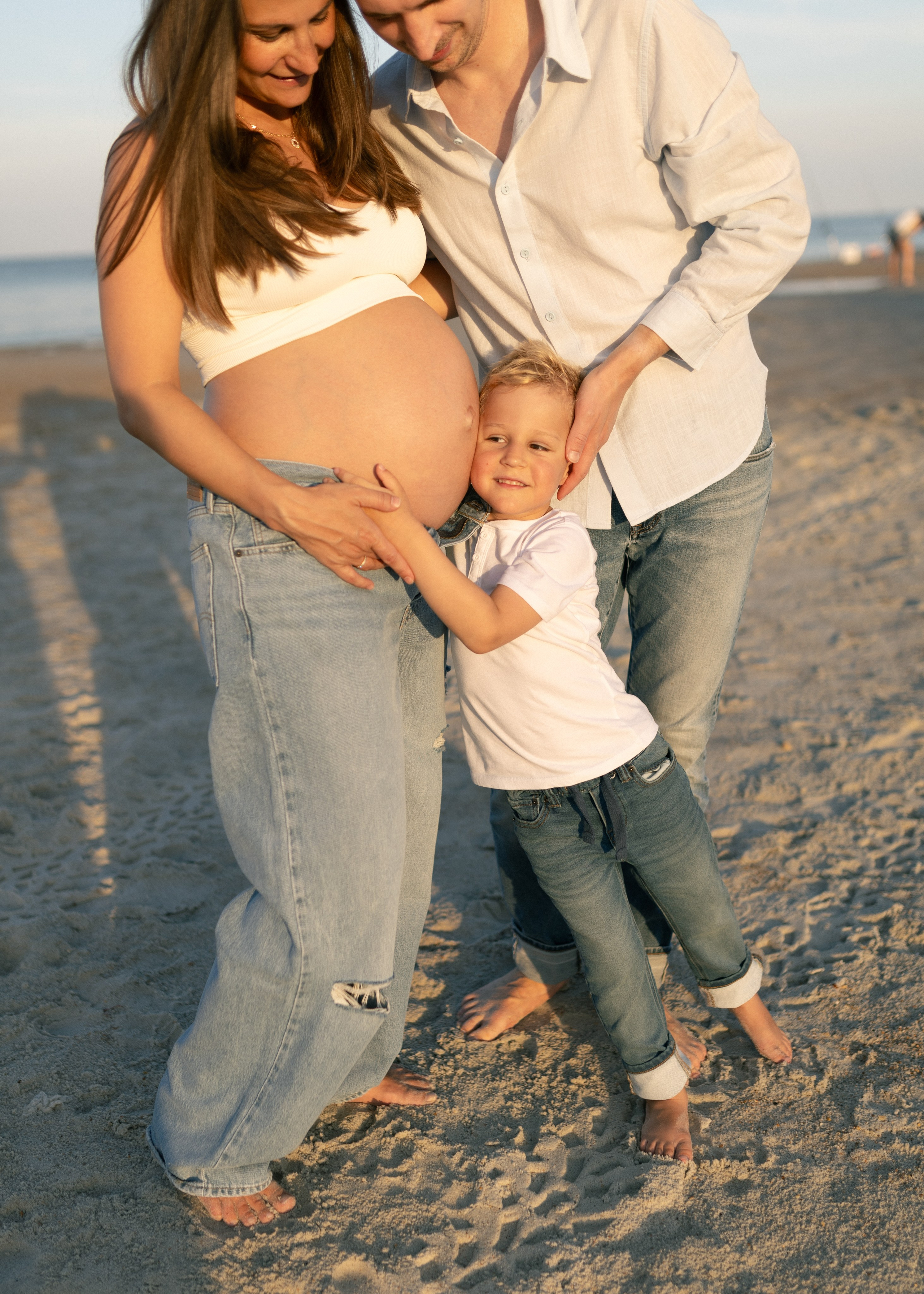 T + A Maternity at the Beach. Portrait and couples photographer in Florida, Valeriia Honcharova