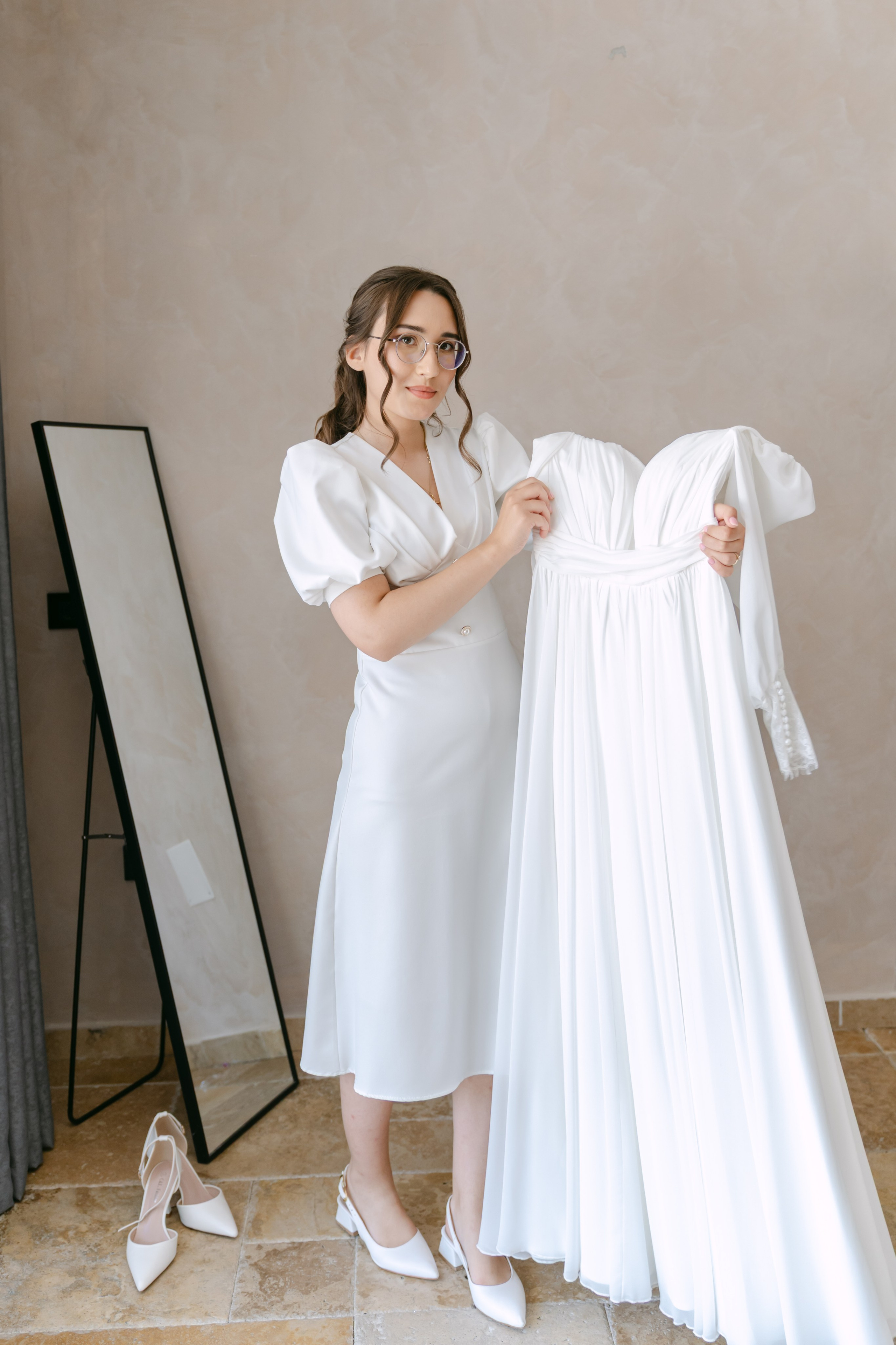 Analisa | Constantin. Gabrielacojocariu.com