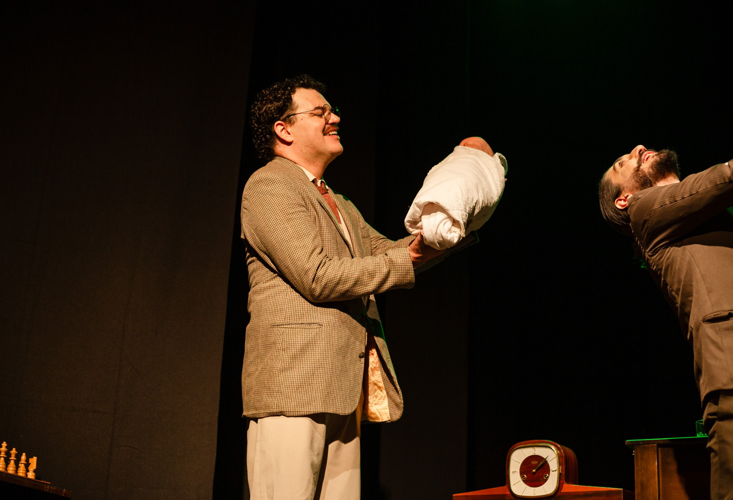 Espetáculo teatral O Alienista — Anchieta Arte Cênica