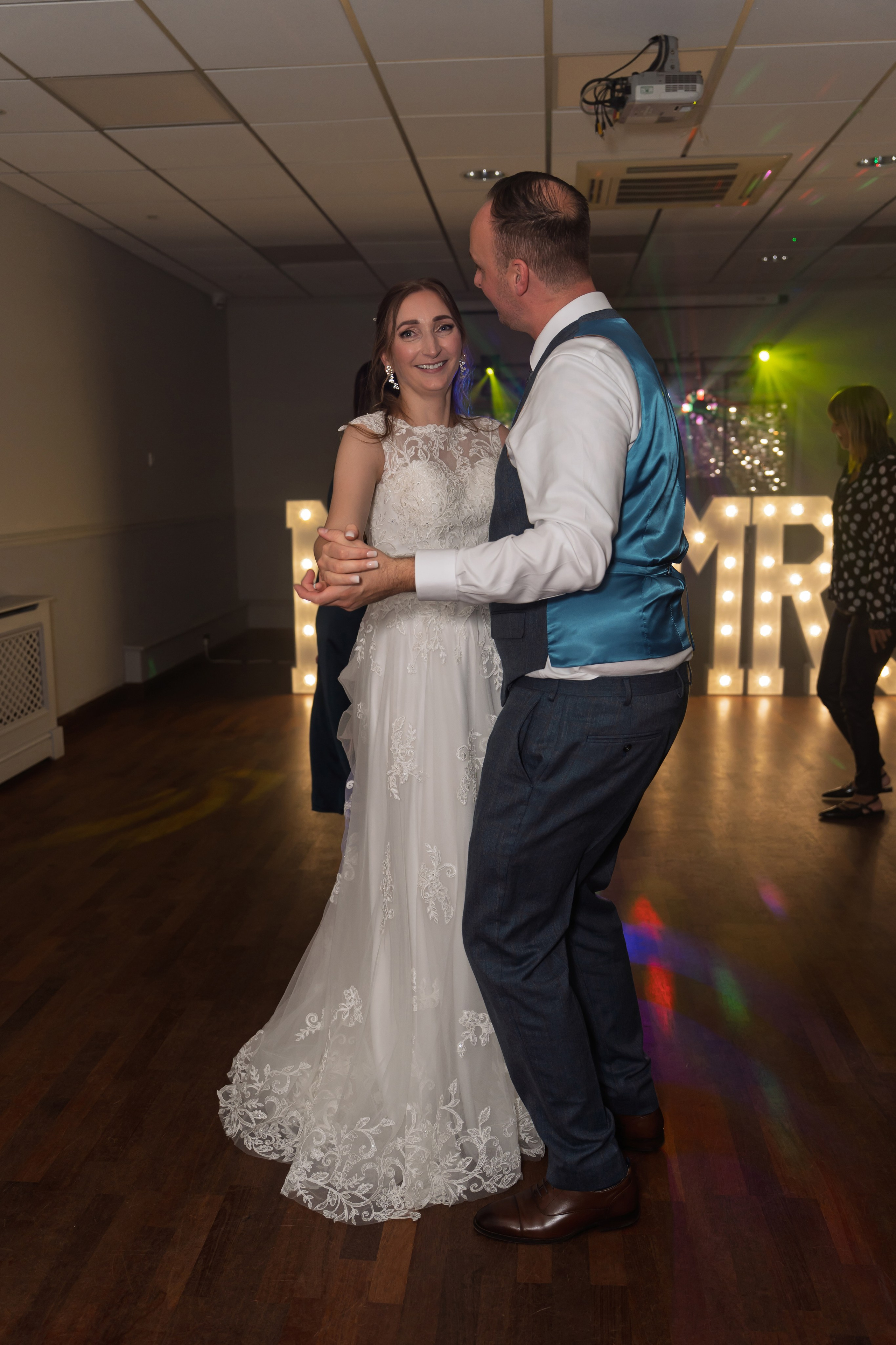 Book a wedding photographer and videographer in London. Wedding photographer in United Kingdom
