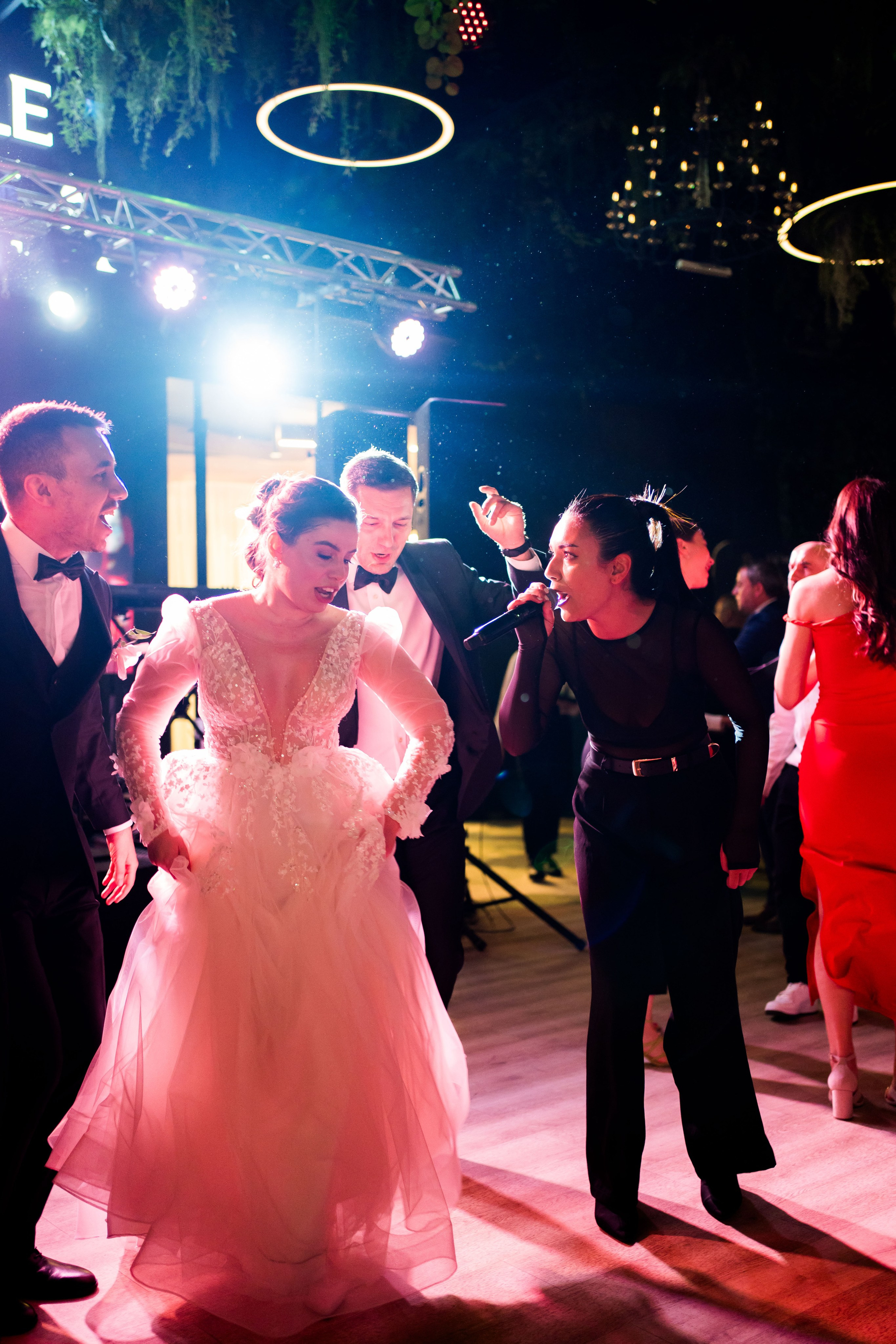 PARTY. Gabriel Florea — Fotograf nuntă București