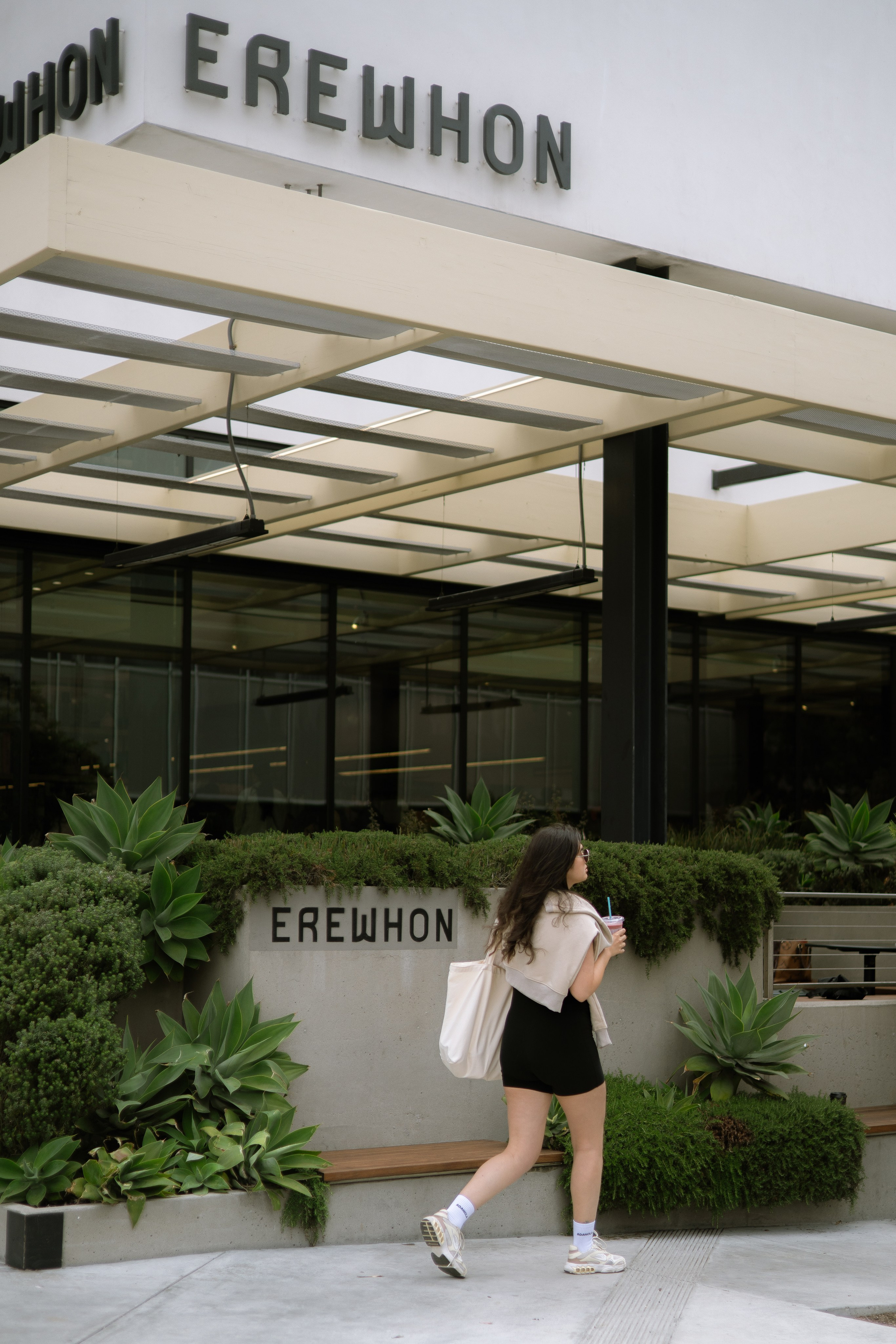 Farmer’s Market and Picnic | Photoshoot for House of Calm. Photographer in Los Angeles. Julia Ishmuratova