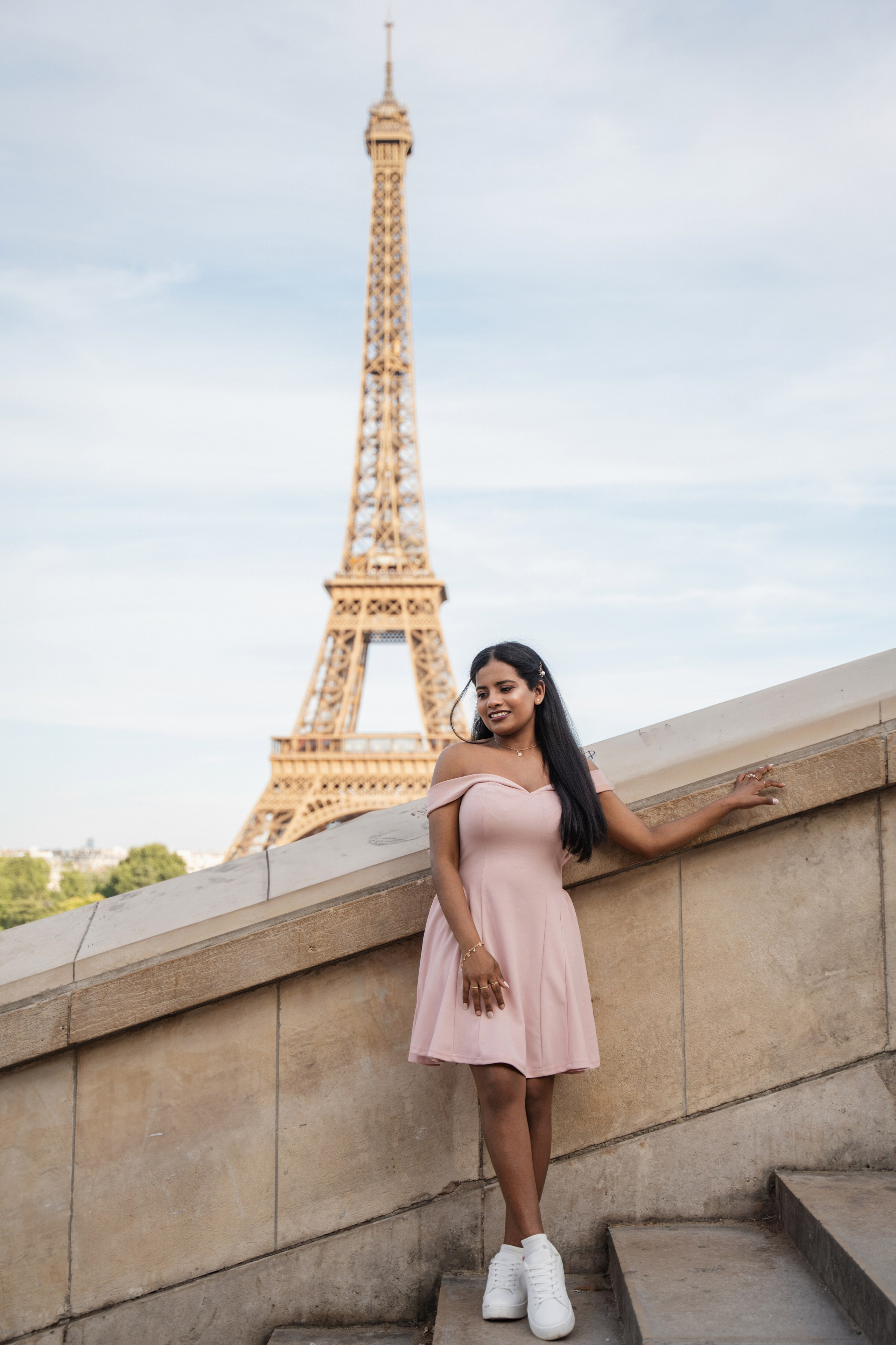 Richa (1 hour). Photographer in Paris|Solo and groups, portraits & content, couples photo-shoot in Paris at the best locations
