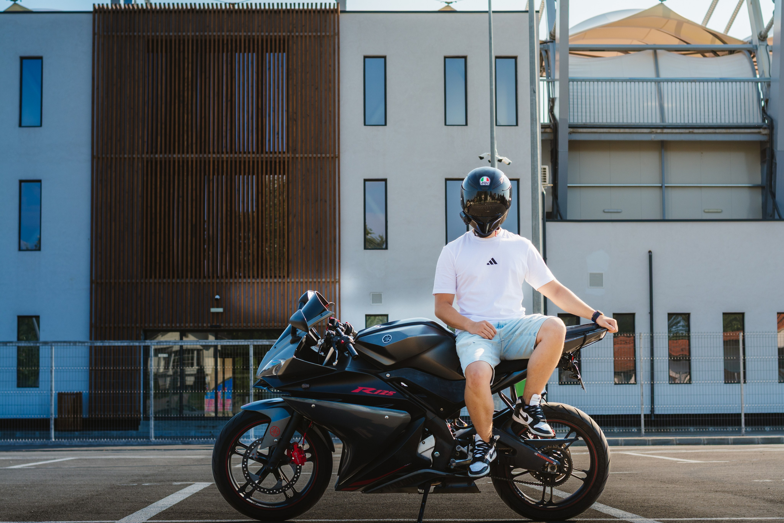 YZF-R125. Johnnyshoots
