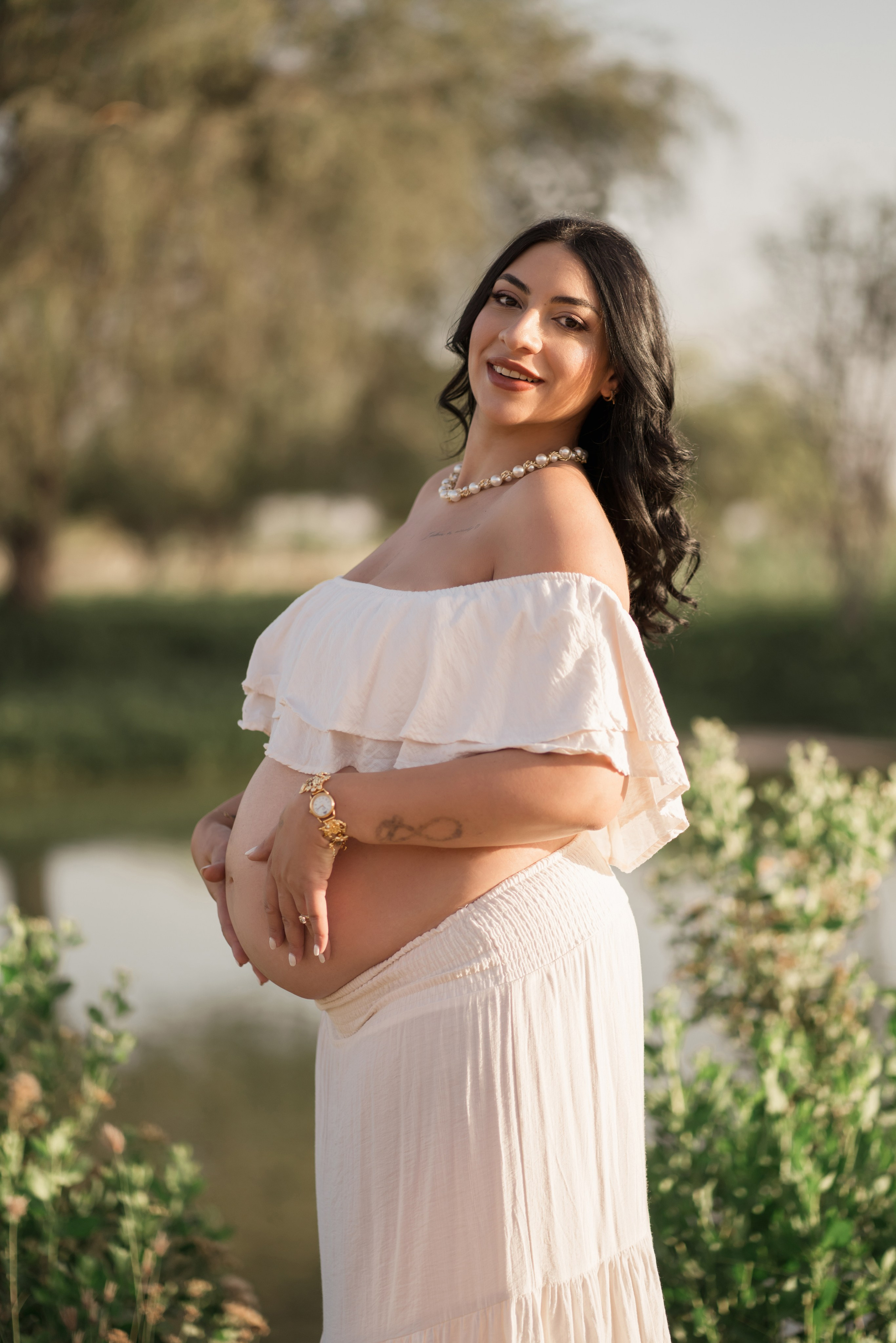 Sunrise by the lake. Angela Iakovleva — Family Photographer in Dubai