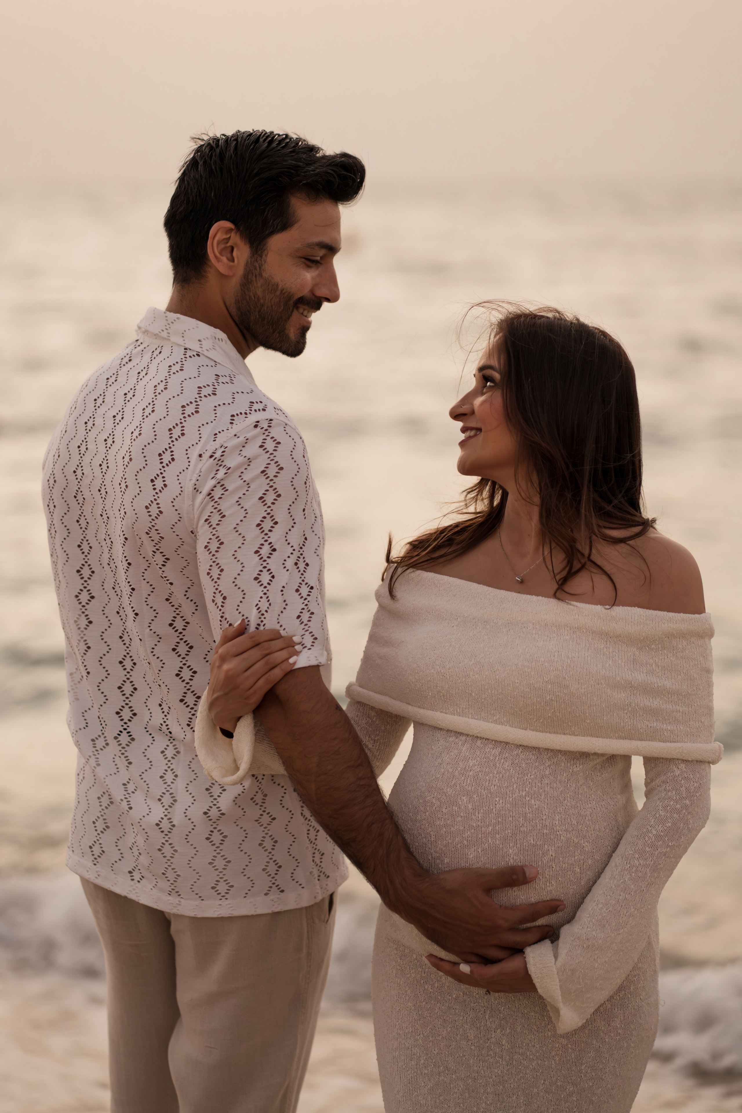 Waves of new beginnings. Angela Iakovleva — Family Photographer in Dubai