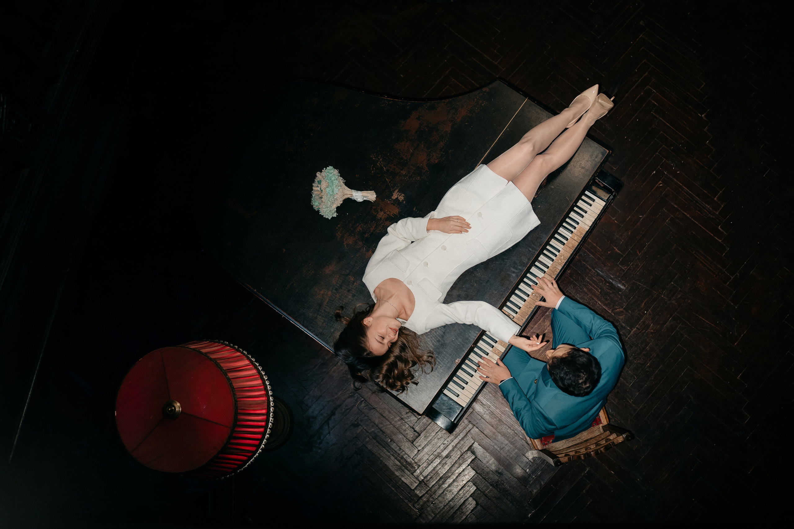 Sedinta Foto la Castelul Ghika. Raw Studio. Fotograful tau de nunta!