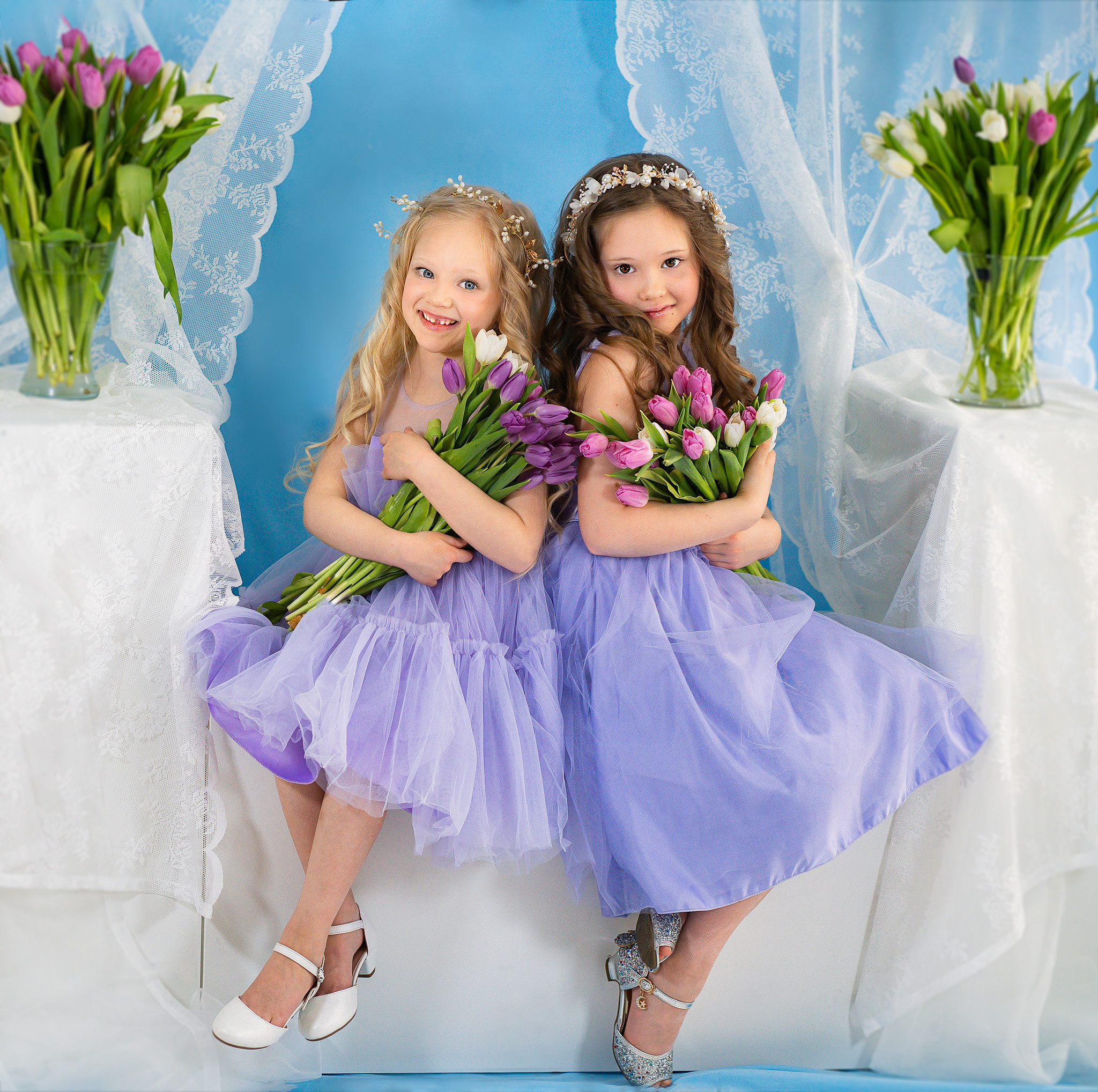 Sasha and Arina. Vancouver Kids Photographer