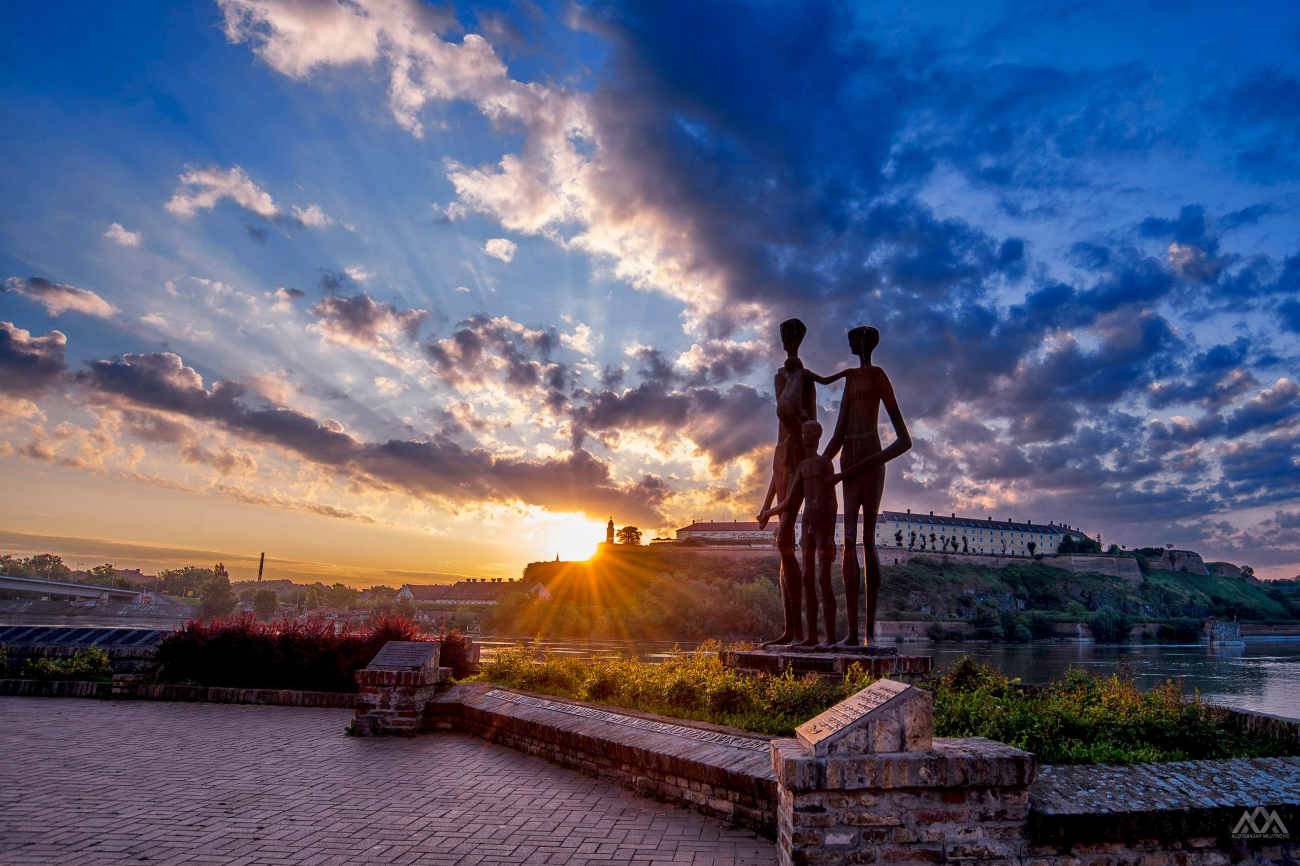 Novi Sad, tri prazna mesta pa svi ostali gradovi.❤️. Aleksandar Milutinović fotograf iz Srbije, Novog Sada