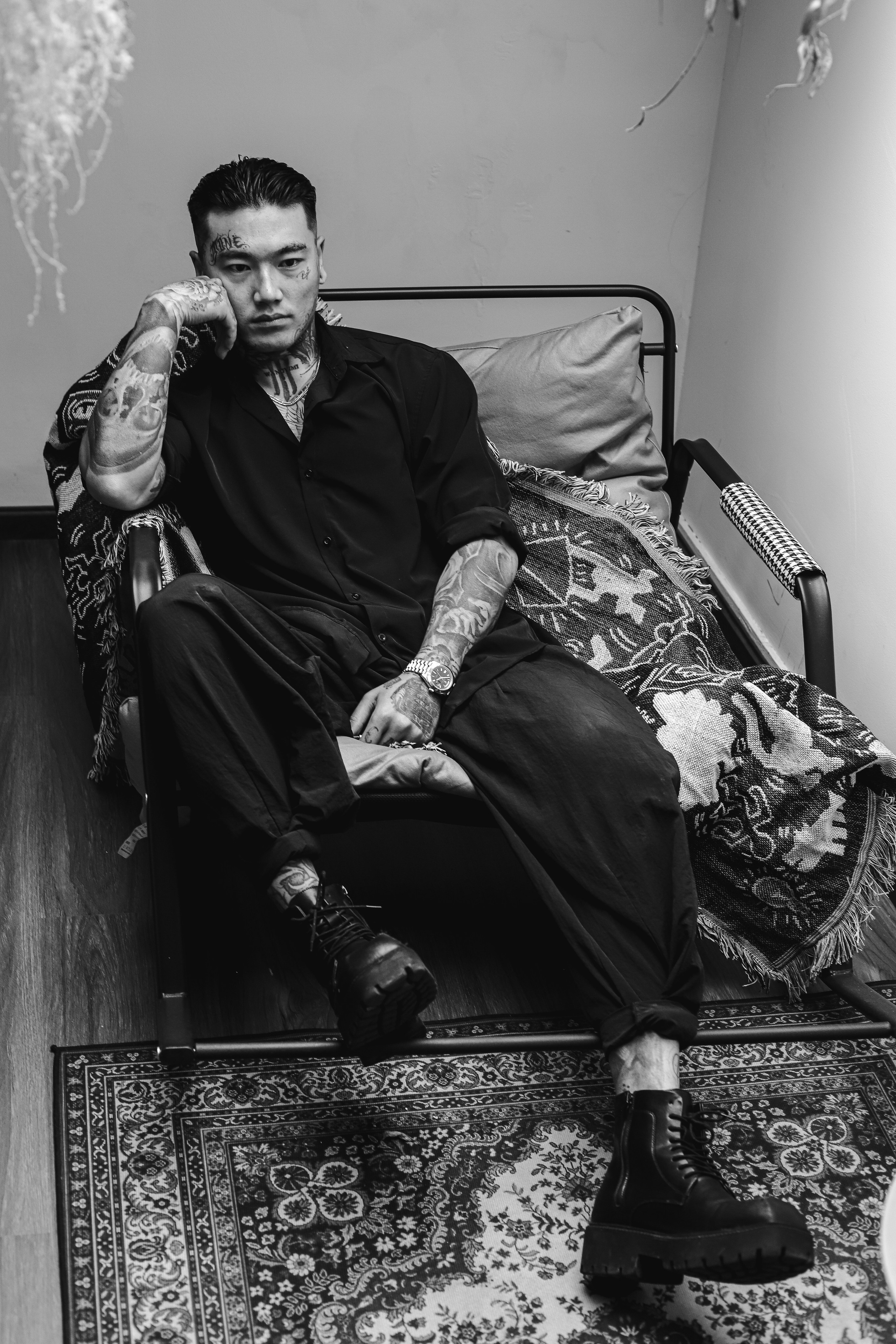 Editorial Portrait Photographer in Brighton specialising in Men, Artists and Performers | Violeta Orlauskaite