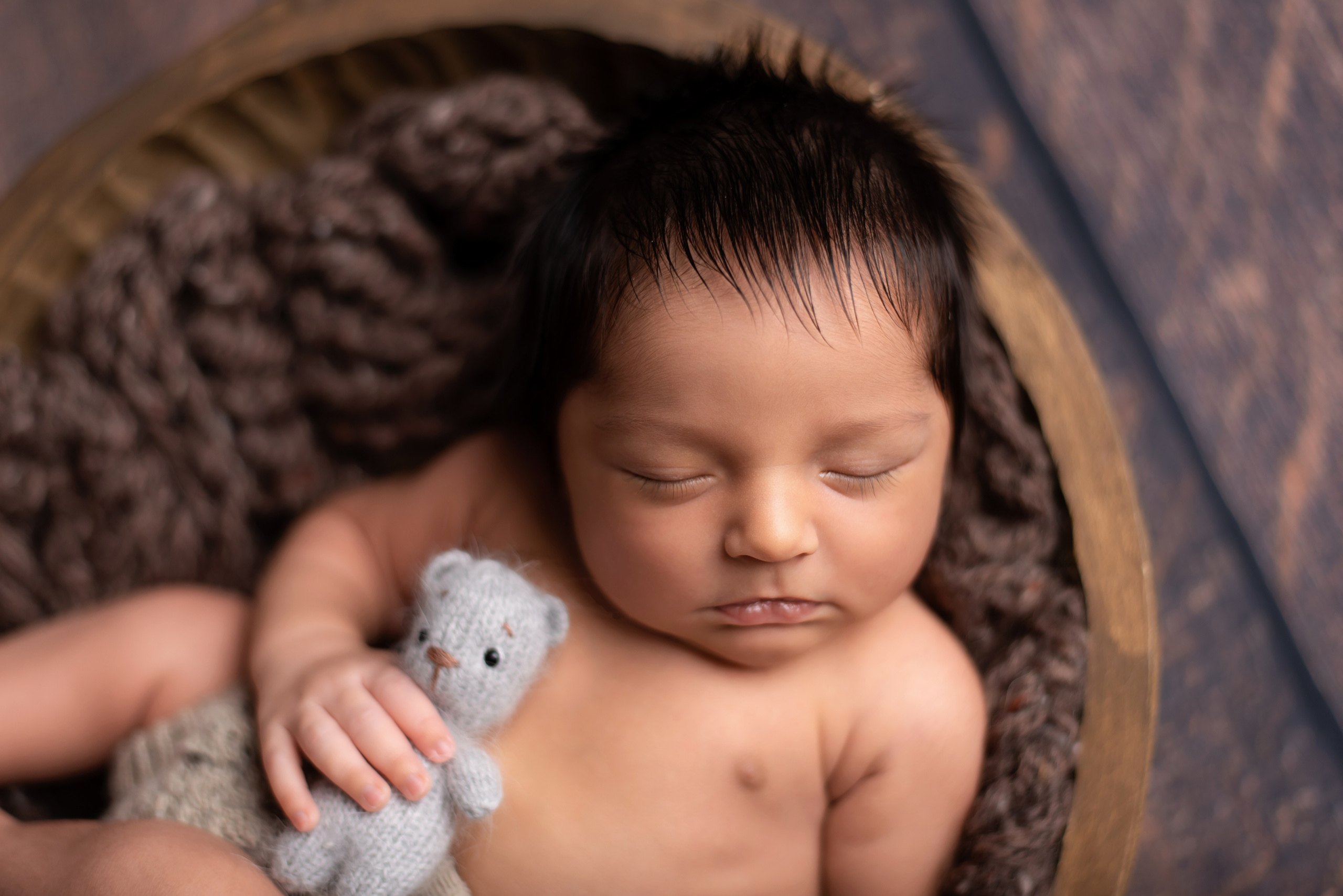 Timofey 18 dats. In-home newborn photography Raleigh & area Katya Kulikova