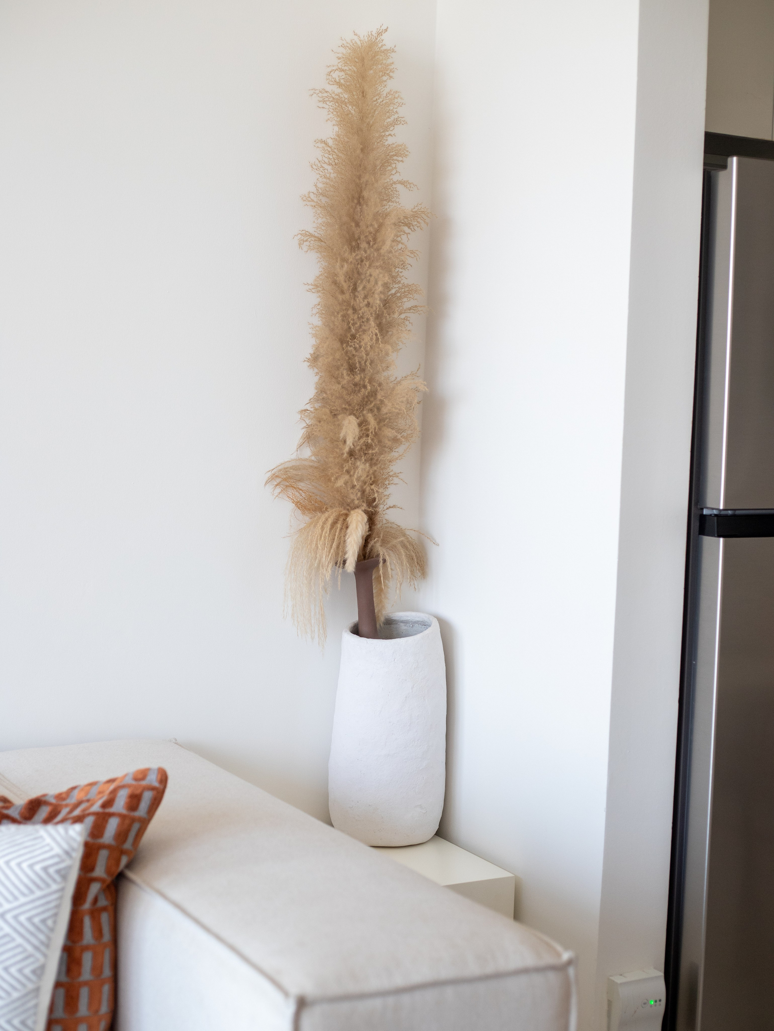 UNA Apartments. Samy Mar Boy │Portrait, Automotive and Real Estate Photographer