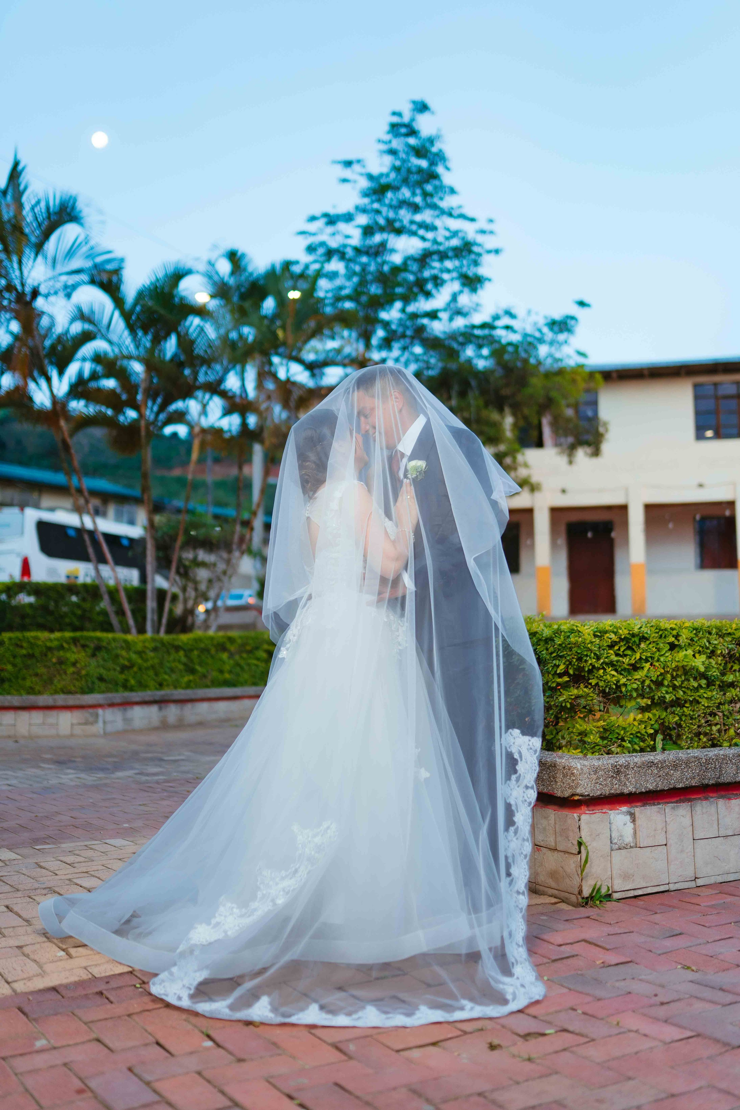 Jennifer y Vladimir. Fotógrafo de bodas en Loja Ecuador | Piero Alvarez PH