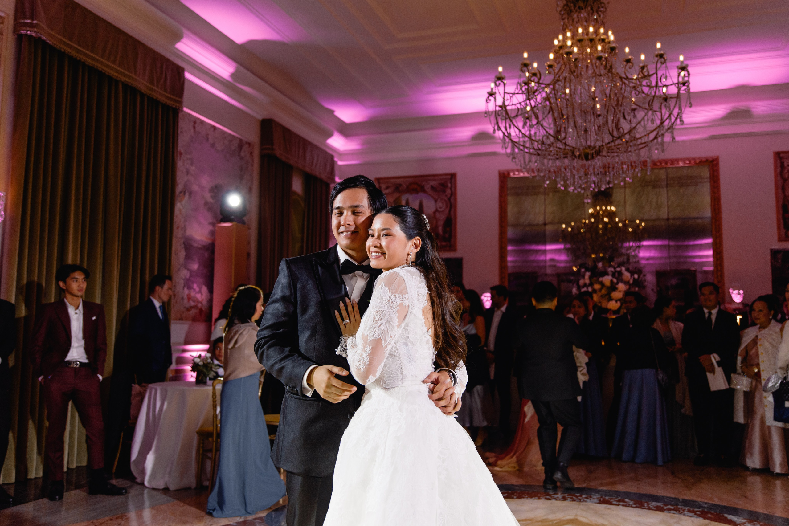 Wedding photographer Italy Rome, Tuscany, Lake Como, Sicily, Puglia. Wedding Photographer Rome Tuscany Como Sicily Puglia Amalfy Italy- Oksana Savenchuk