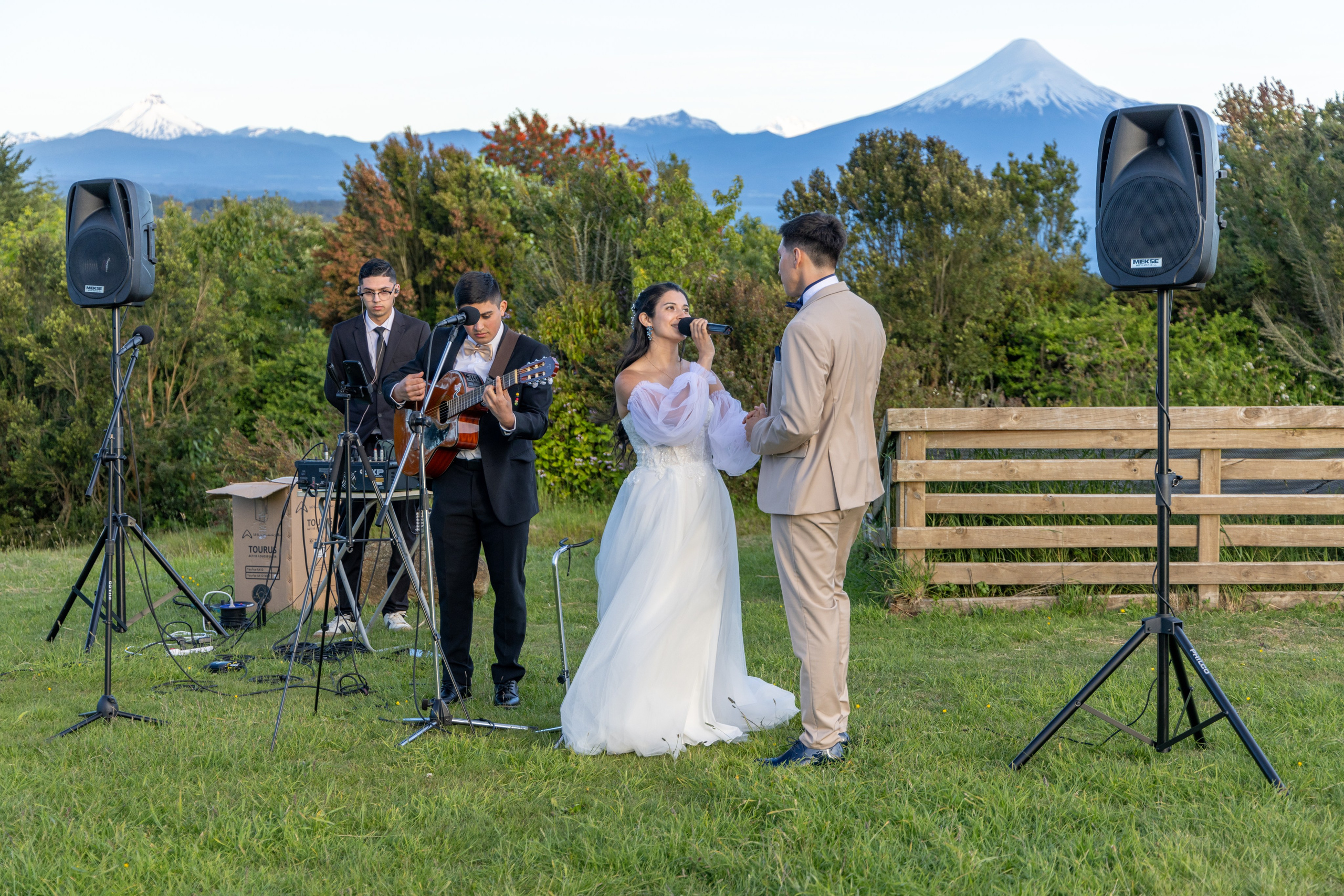 Carol & Ivo. Dinka & Emilio - El arte de preservar lo que no se repite