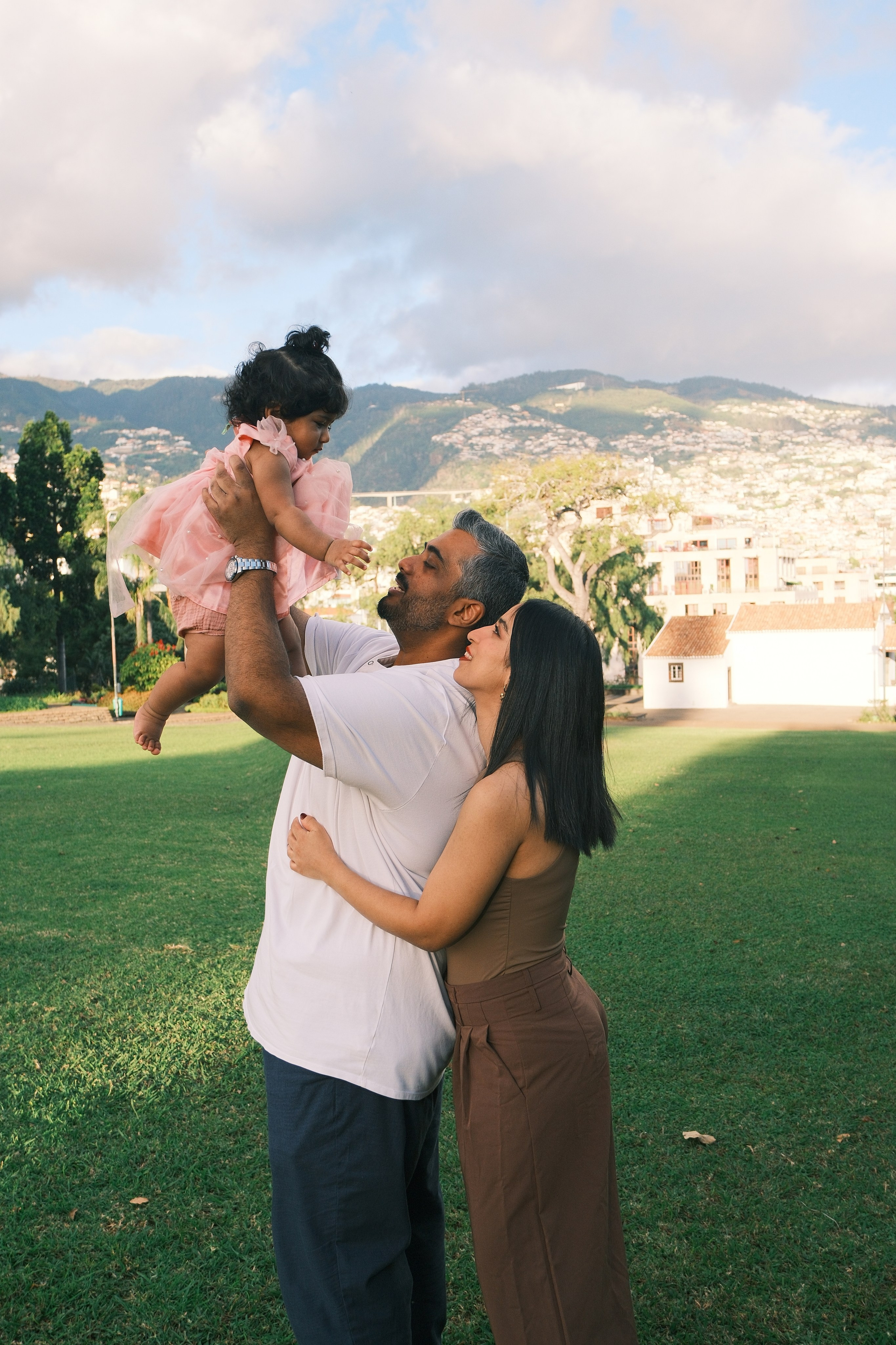 Zee, Oma and Elli ❤️. Portrait photographer in Madeira — Marina Shtukina