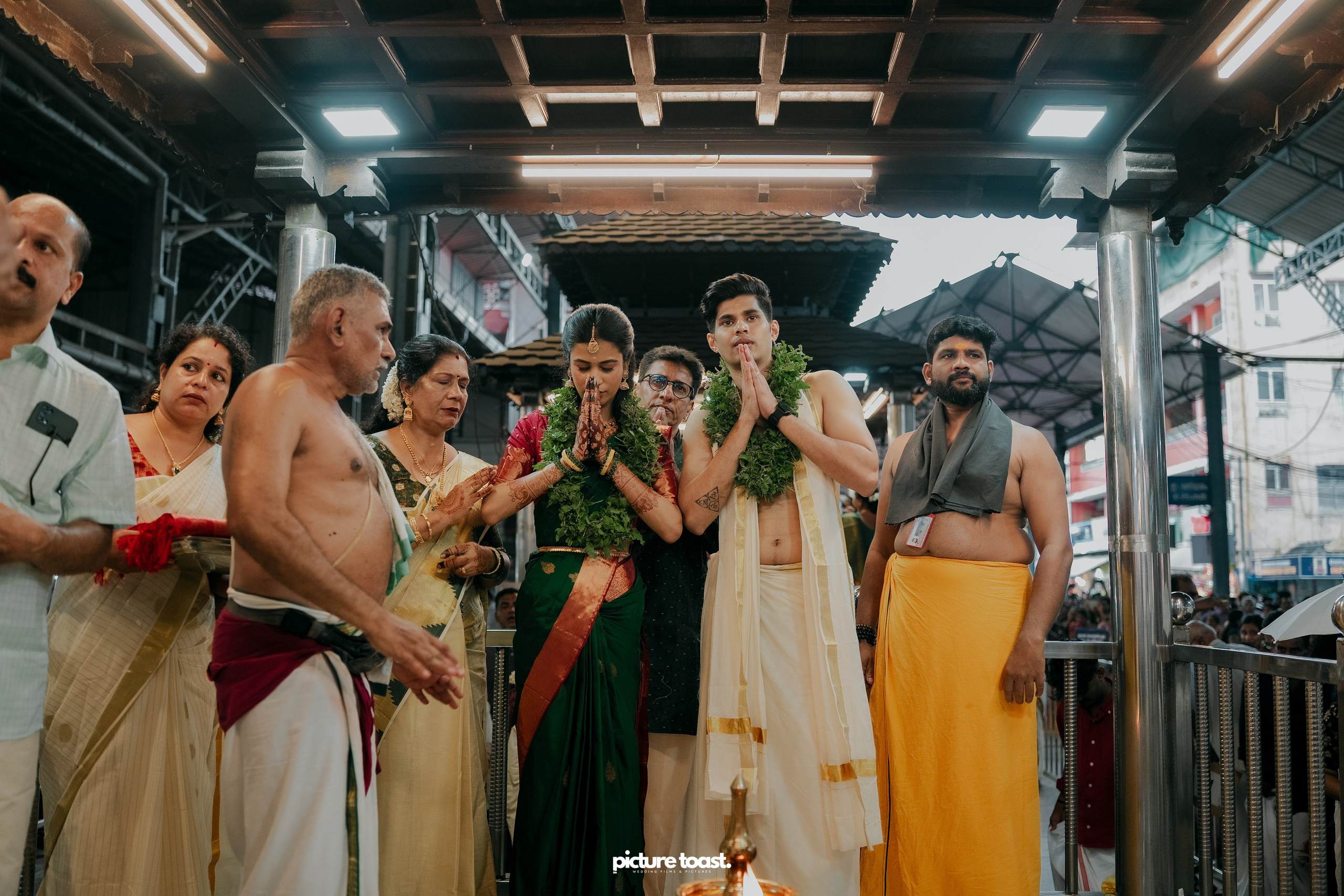 Guruvayur Wedding Ft. Athira & Abilash. Fine art Wedding Photographers in India & Canada