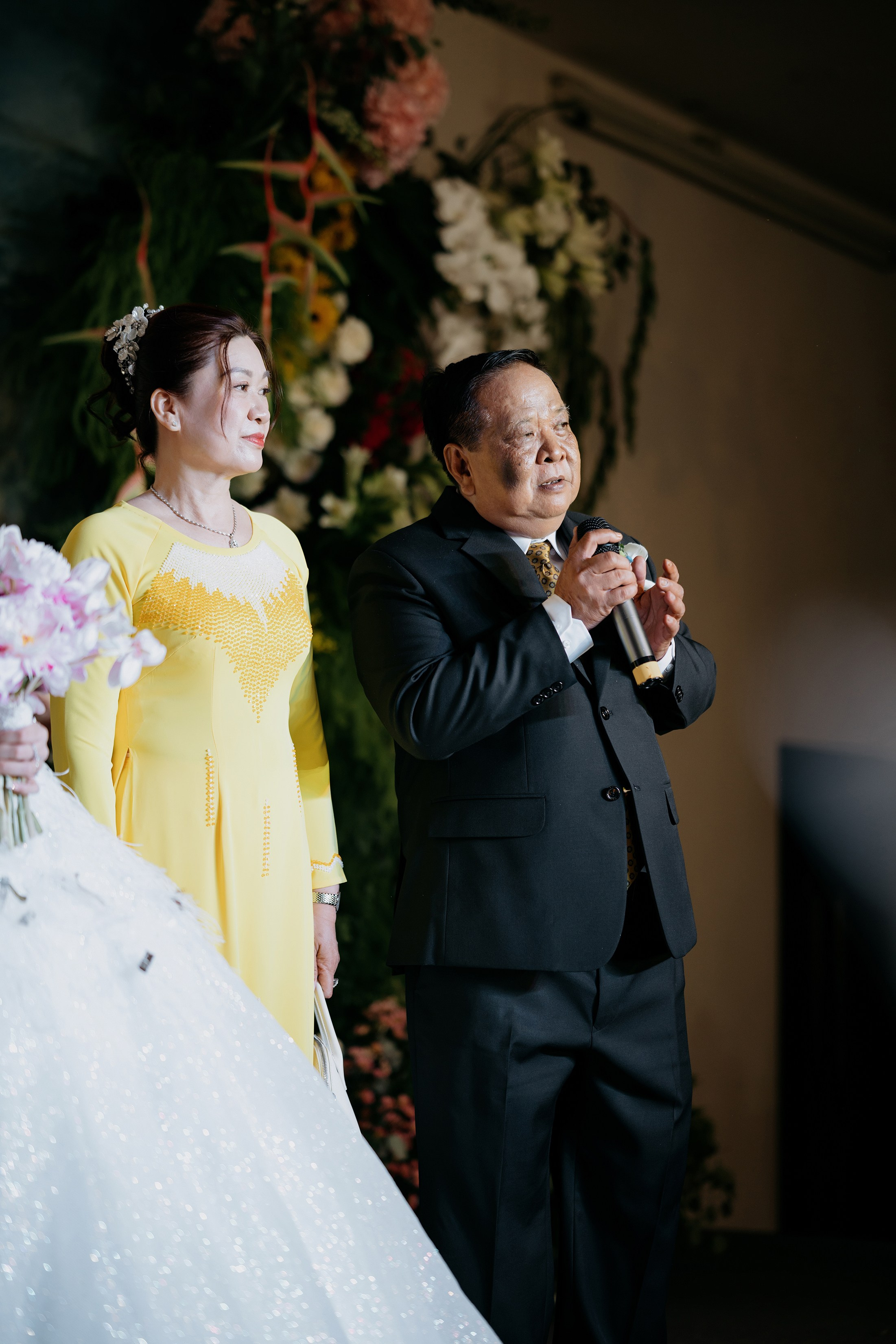 TOAN & VY / Wedding Journalism. Saigon Wedding Present | Art Beyond Moments