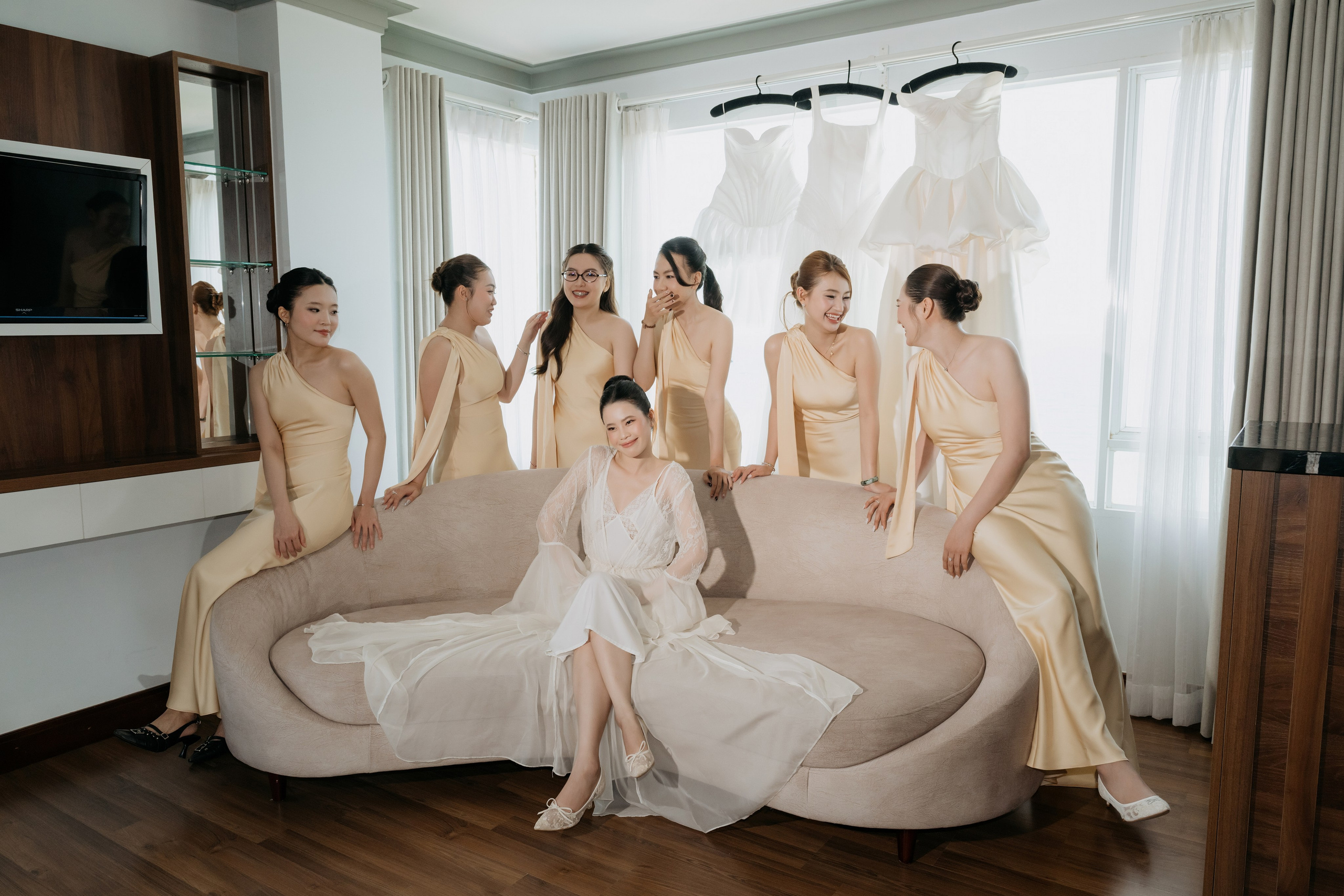 DIEU & THINH/Destination Wedding. Nhiếp ảnh gia đám cưới hàng đầu tại Thành Phố Hồ Chí Minh