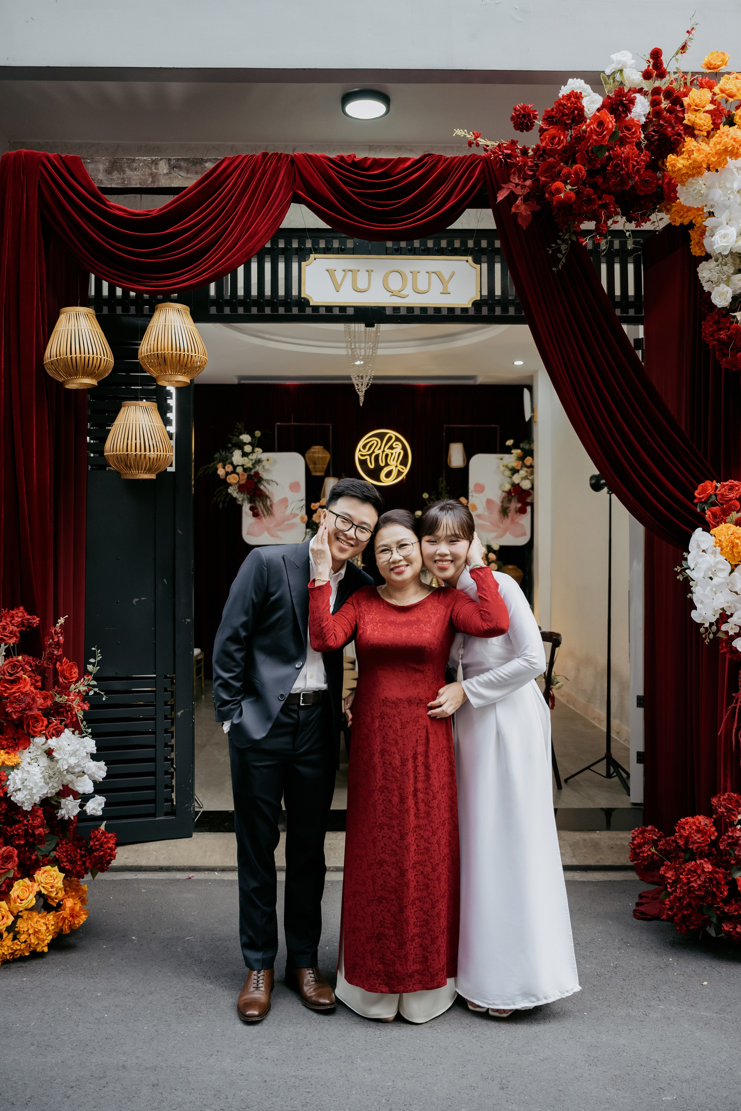 LÊ HÙNG & PHƯƠNG NGHI. Nhiếp ảnh gia đám cưới hàng đầu tại Thành Phố Hồ Chí Minh