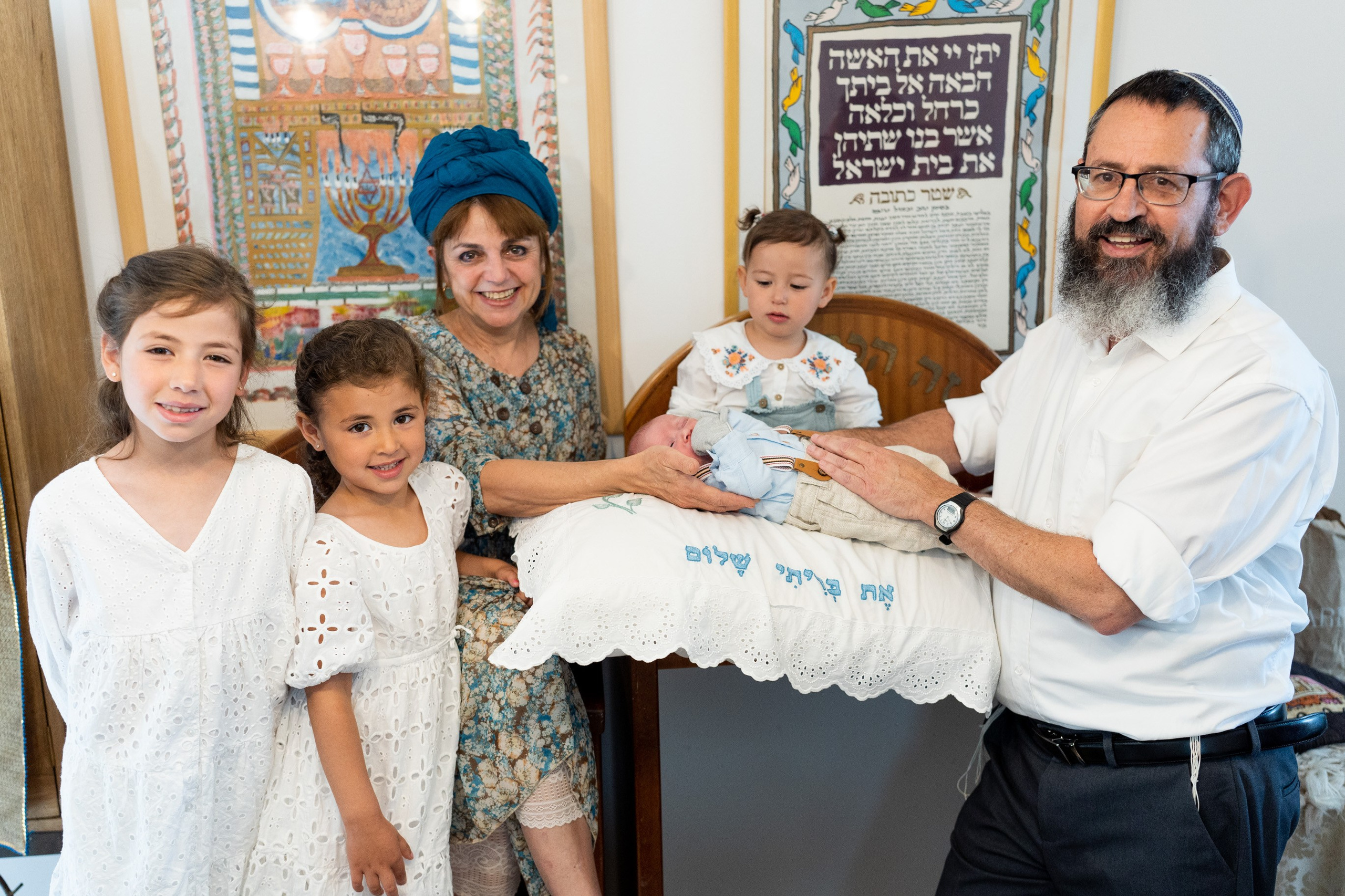 משפחת ברנד. יוסף מזרחי צילום חתונה, ברית וזוגיות. צלם מקצועי שאוהב להוציא אתכם הכי יפים ברגעים הכי מרגשים