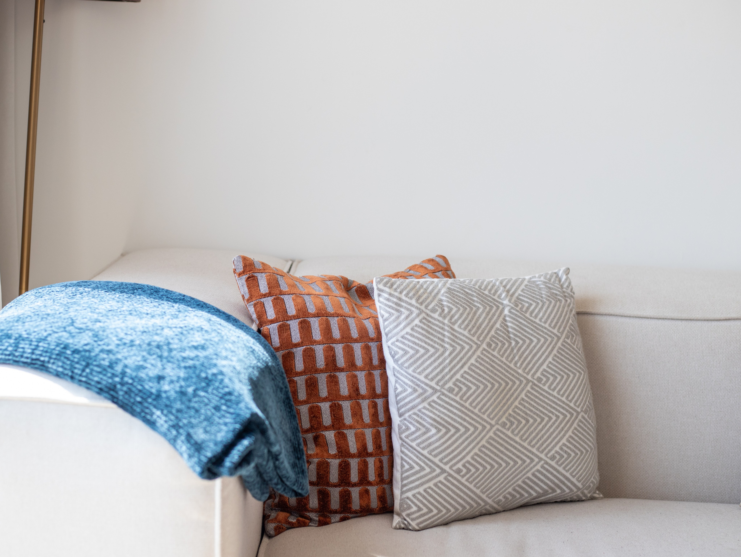 UNA Apartments. Samy Mar Boy │Portrait, Automotive and Real Estate Photographer