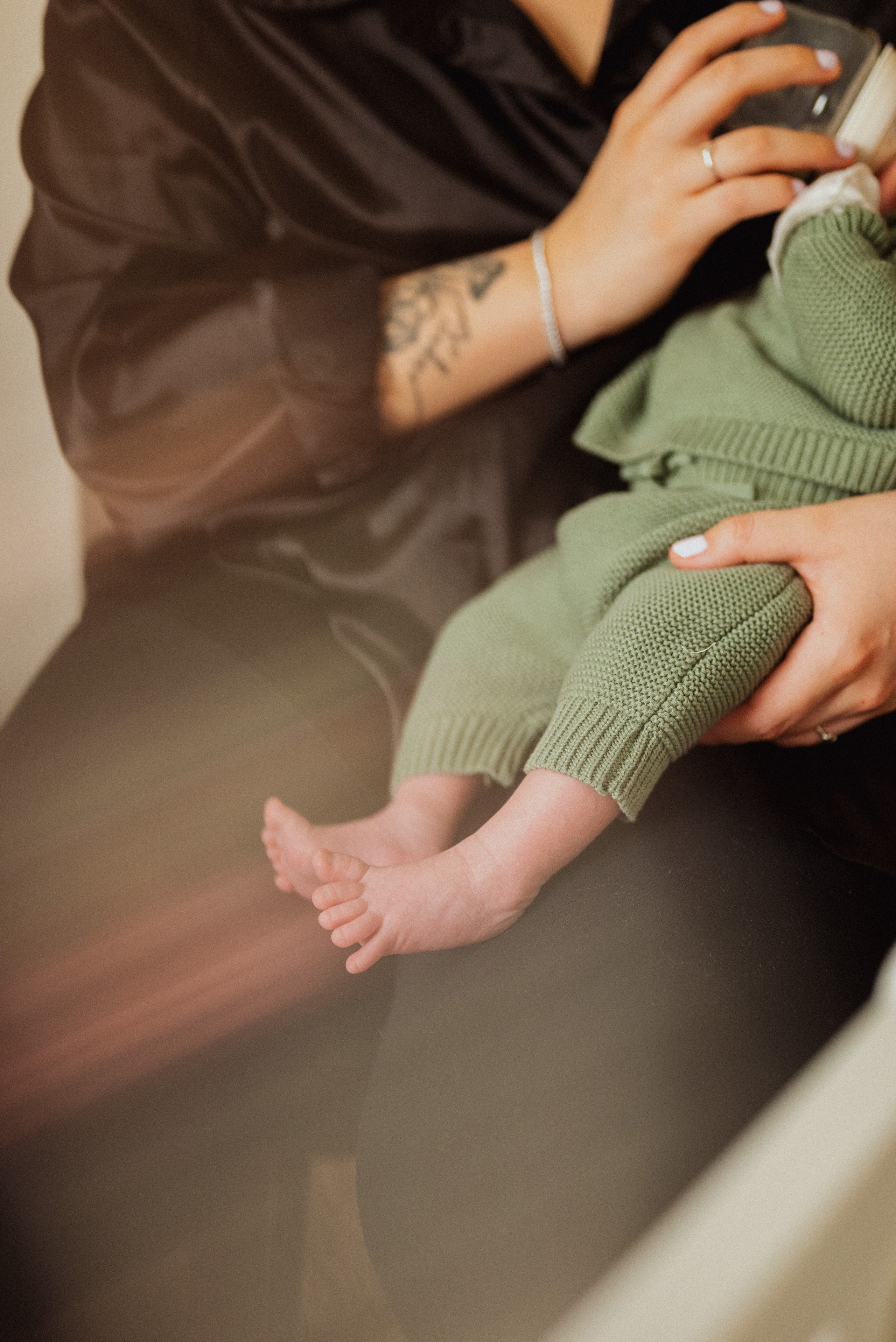 Motherhood photoshoot in Green Bay.