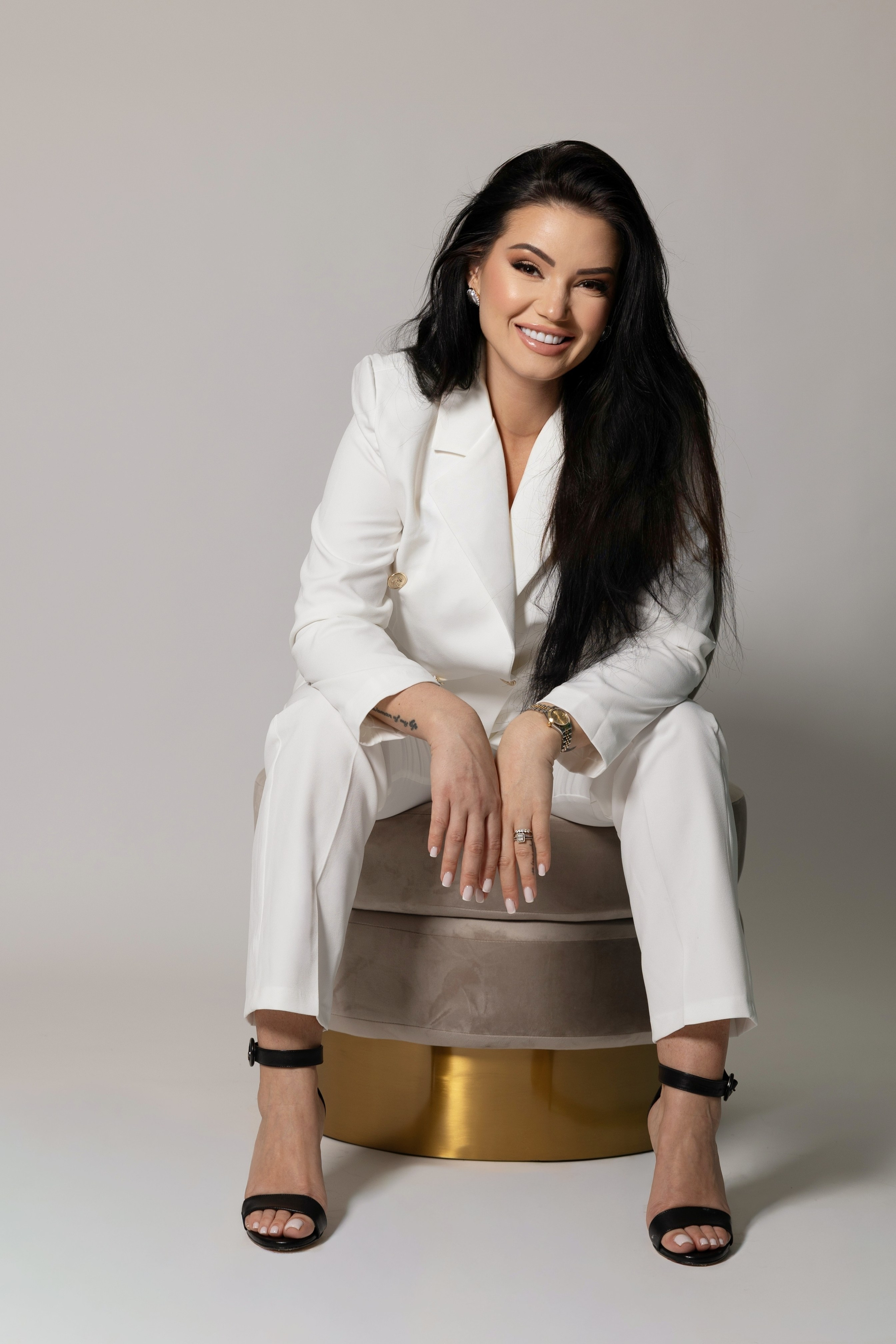 Mona. Portrait and Family Photographer in Netherlands