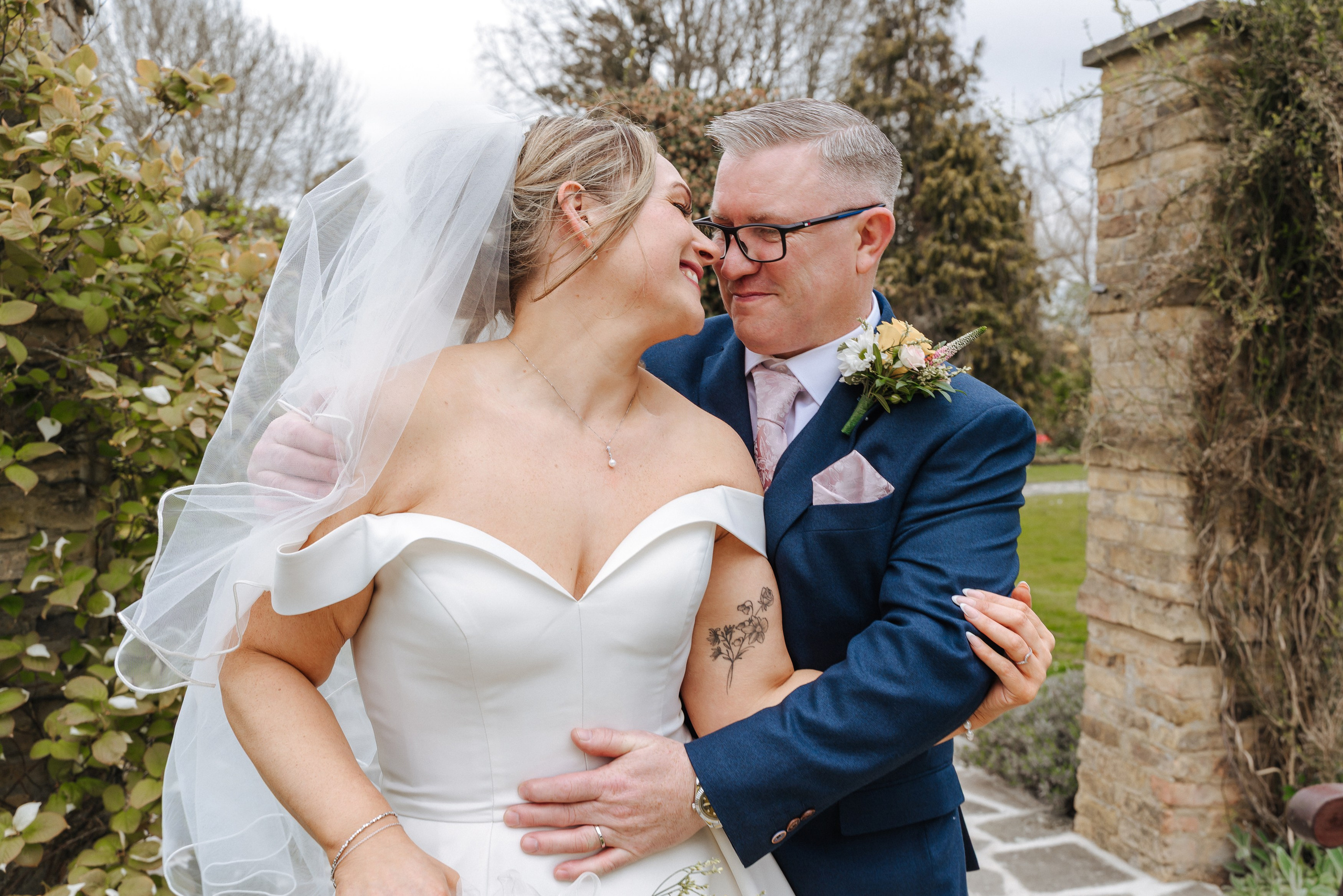 Luke and Nicola’s wedding at Danson House. Photographer in England Ekaterina Romanova