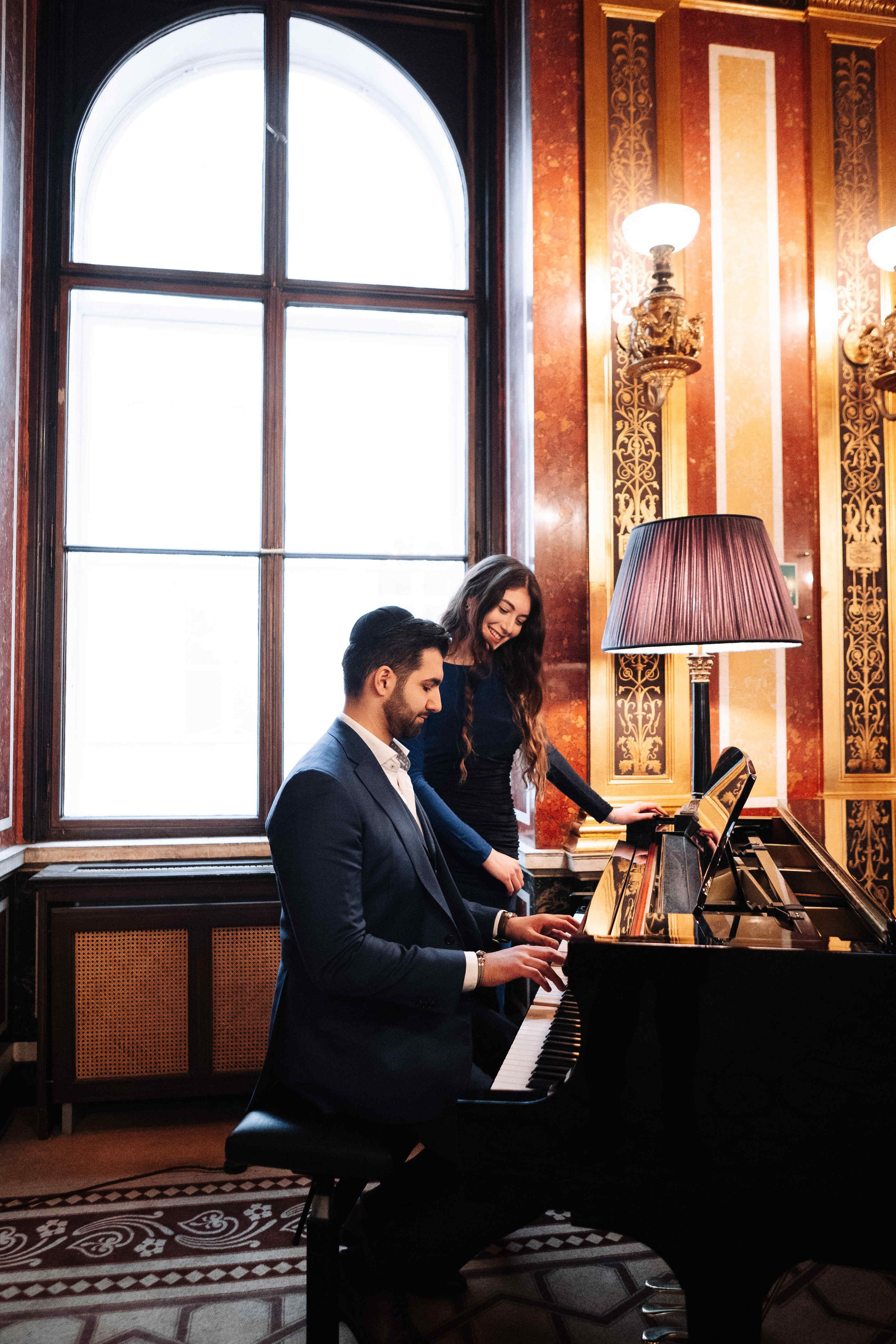 A LOVE STORY IN VIENNA. PHOTOGRAPHER IN ISRAEL