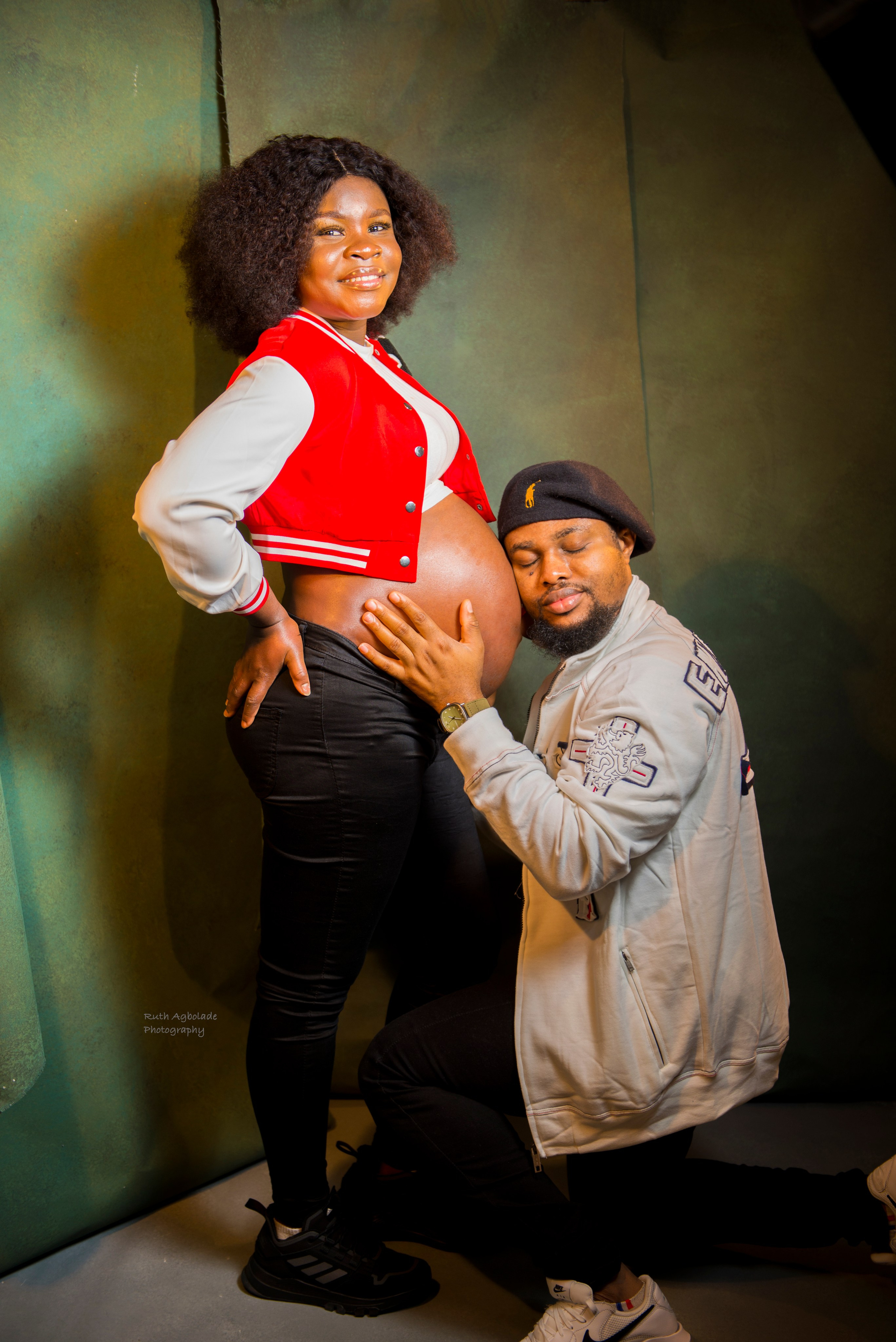 Maternity Photoshoot. Portrait & Brand Photographer in Bradford, West Yorkshire