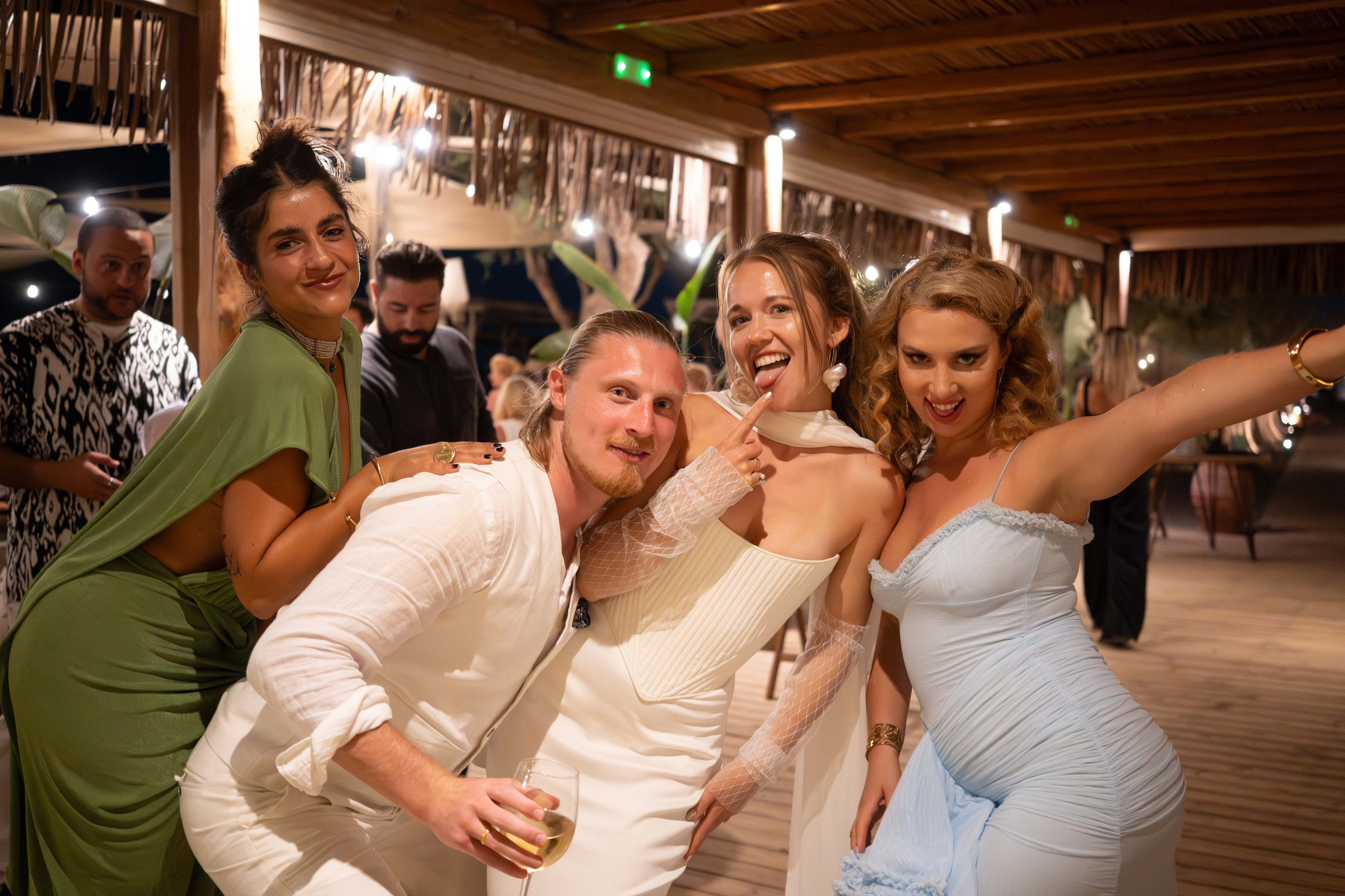 Wedding Photo Cancun. Alfredo Vazquez Wedding Films & Photography | Mexico & Destination Weddings