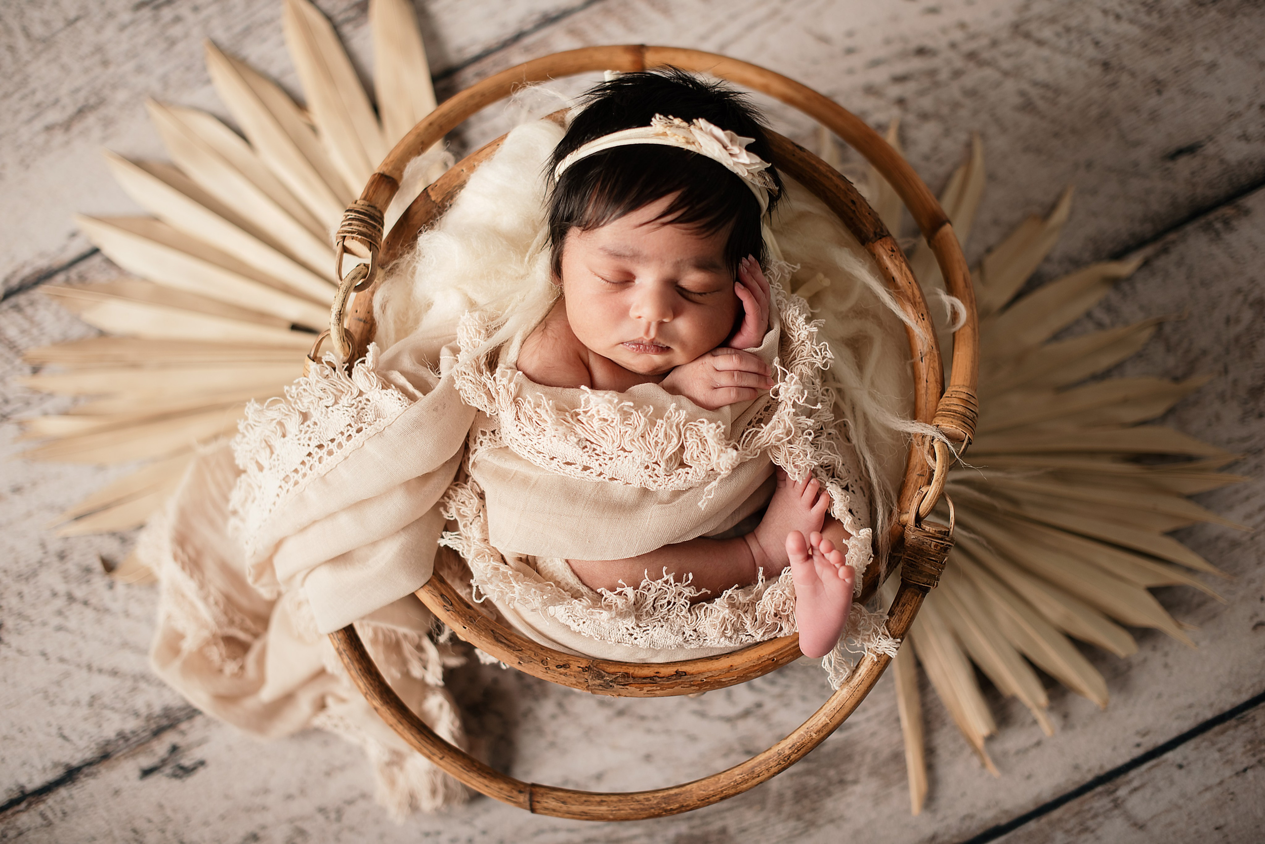 Little flower. Newborn, pregnancy, family photographer in New Jersey