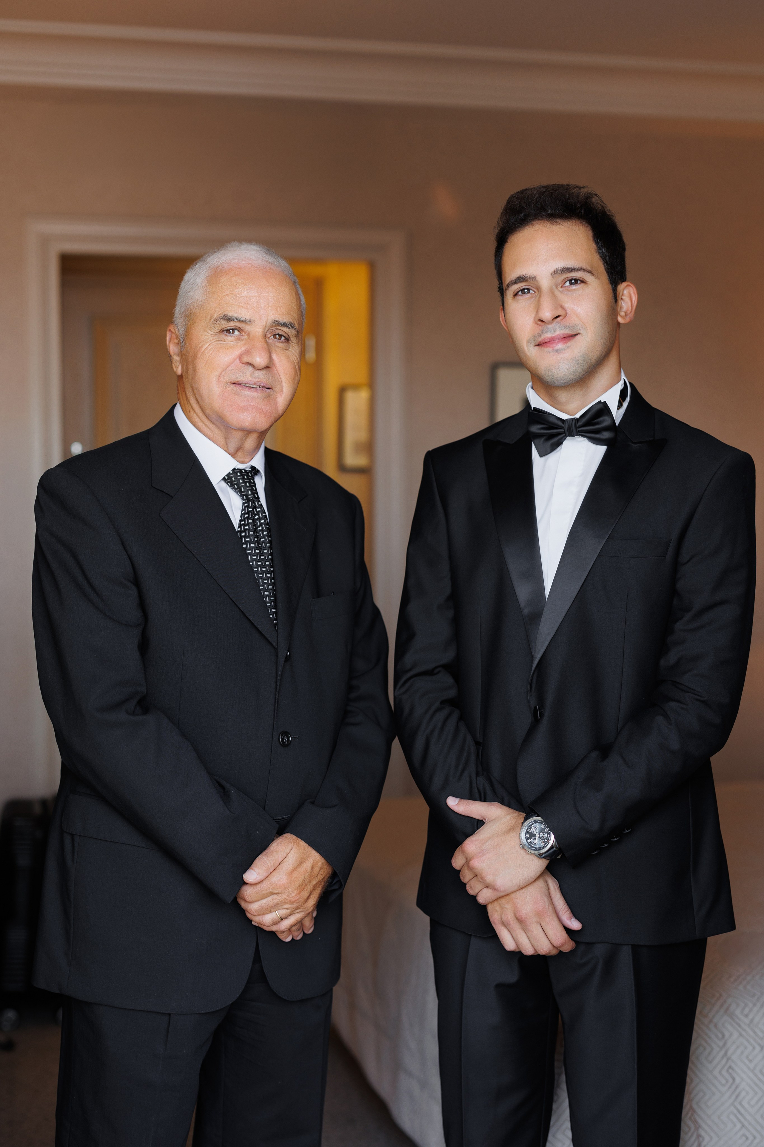 Le marié avec son père