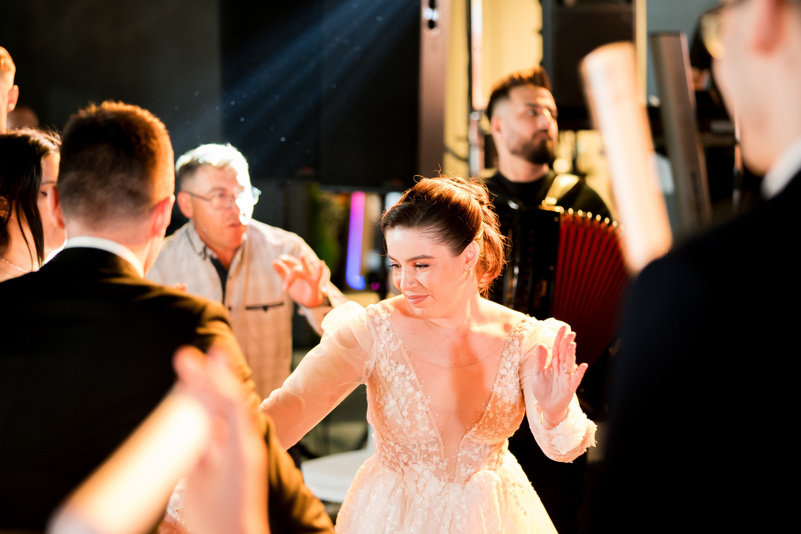 PARTY. Gabriel Florea — Fotograf nuntă București